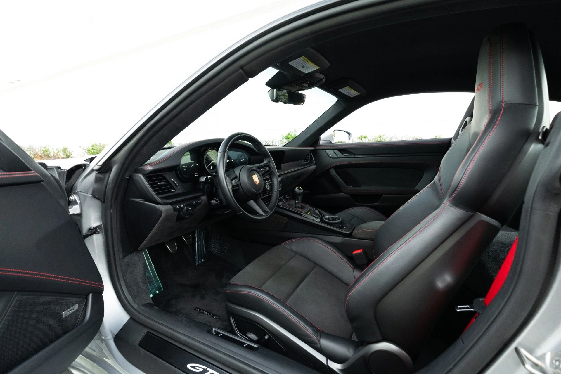 mph058_3466621135_Used_2022_Porsche_911_GT_3_w_Touring_1769199513_52296e0a8e