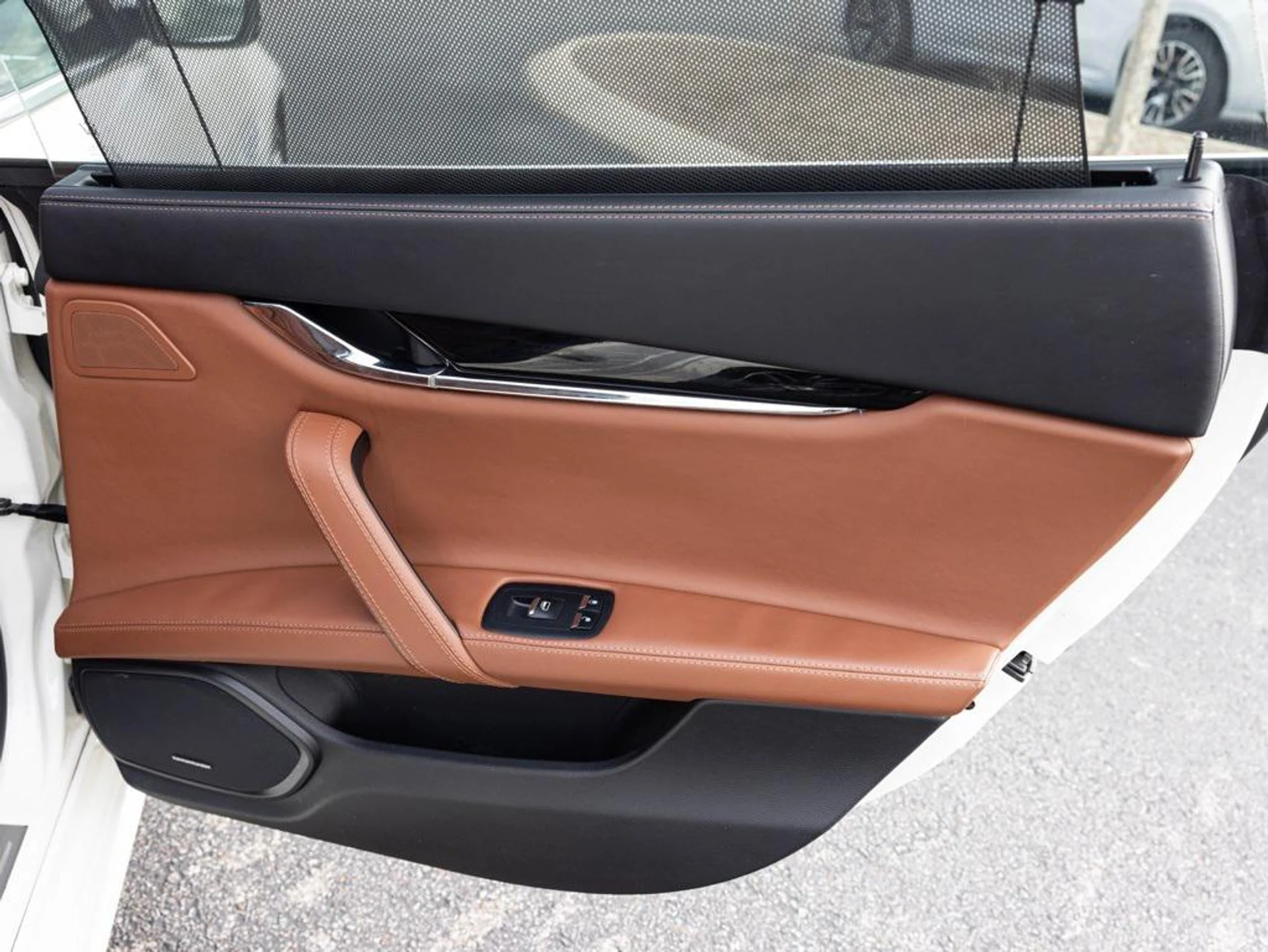 mph058_3469640171_471871649_690f6383b64509d80d32468a_13c03f17c4