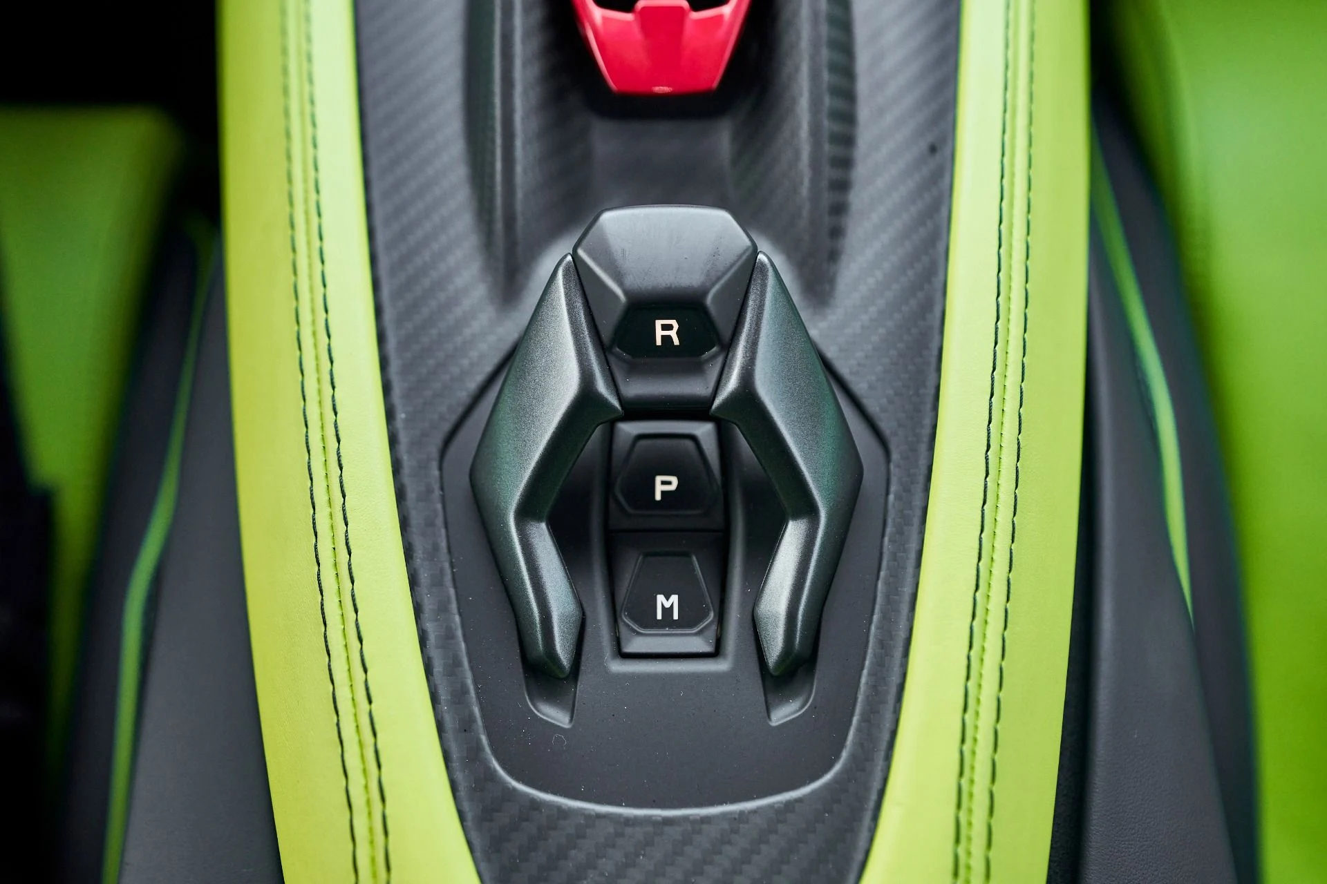 mph058_3507507927_Used_2024_Lamborghini_Revuelto_1763604779_fa33902c7a