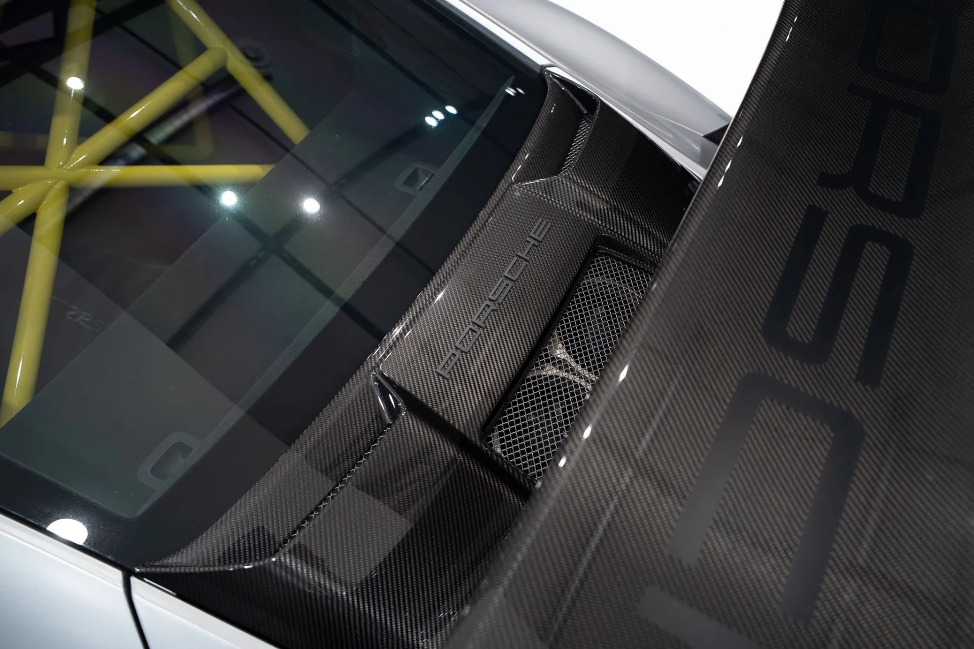 mph058_3523403636_11863_p59_l_0ff6617fba