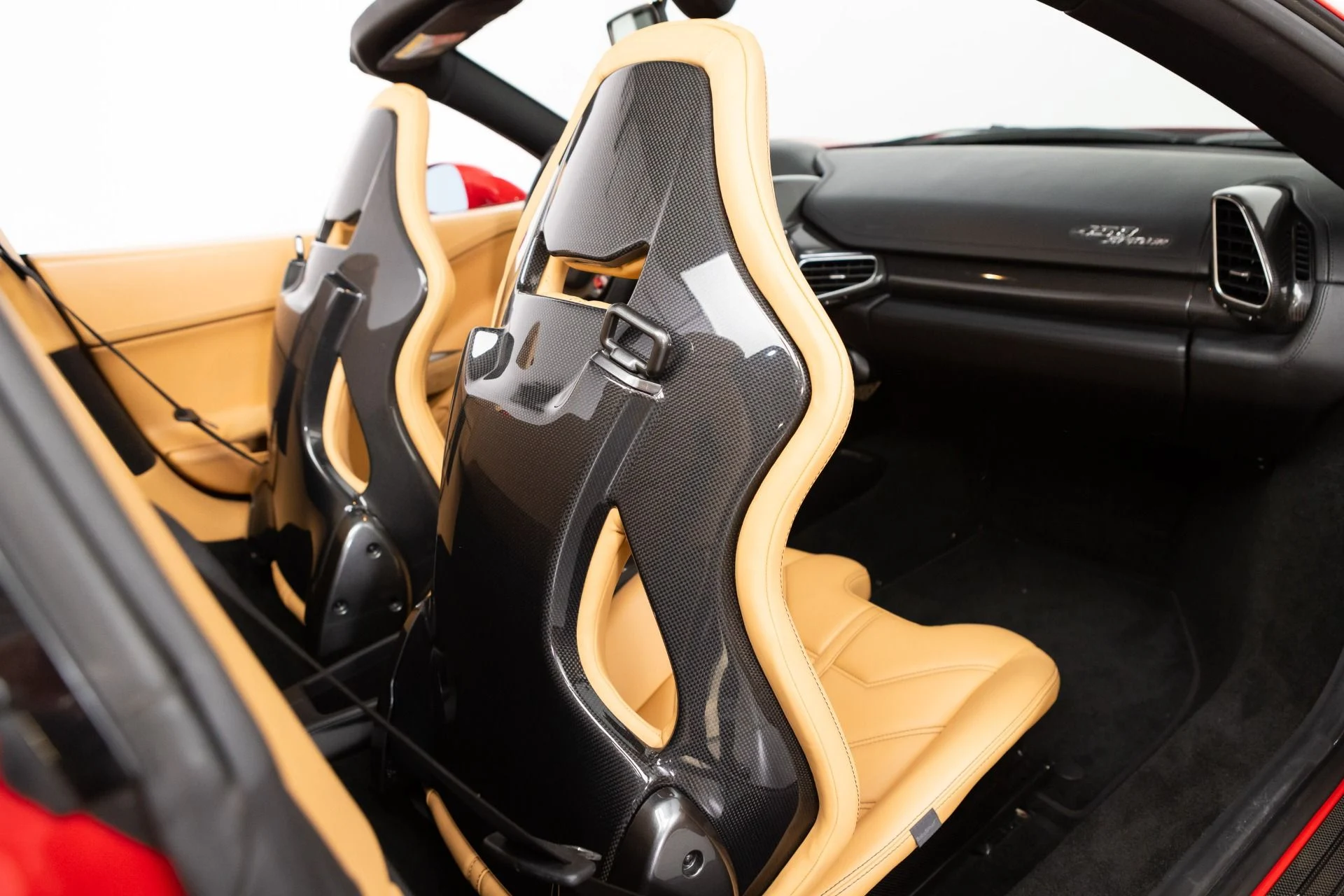 mph058_3525456377_Used_2014_Ferrari_458_Spider_1781623433_f7dc0bf838