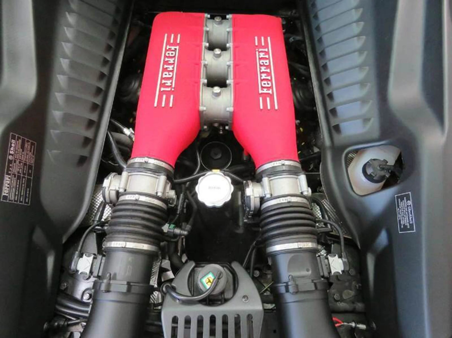 mph058_3537593872_2012_ferrari_458_italia_base_2dr_coupe_79918e5643