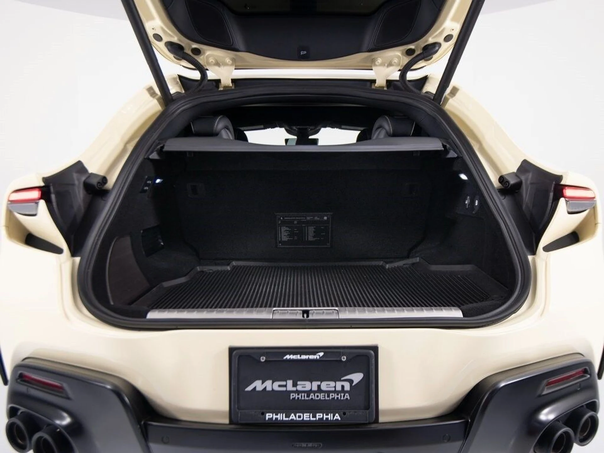 mph058_3539828280_a77e96f3882a203e14126b362a63bb44x_f16b467053