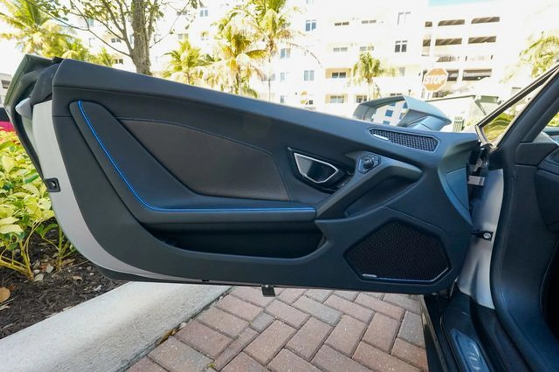 mph058_3564998249_22989252_59_f89795eee9