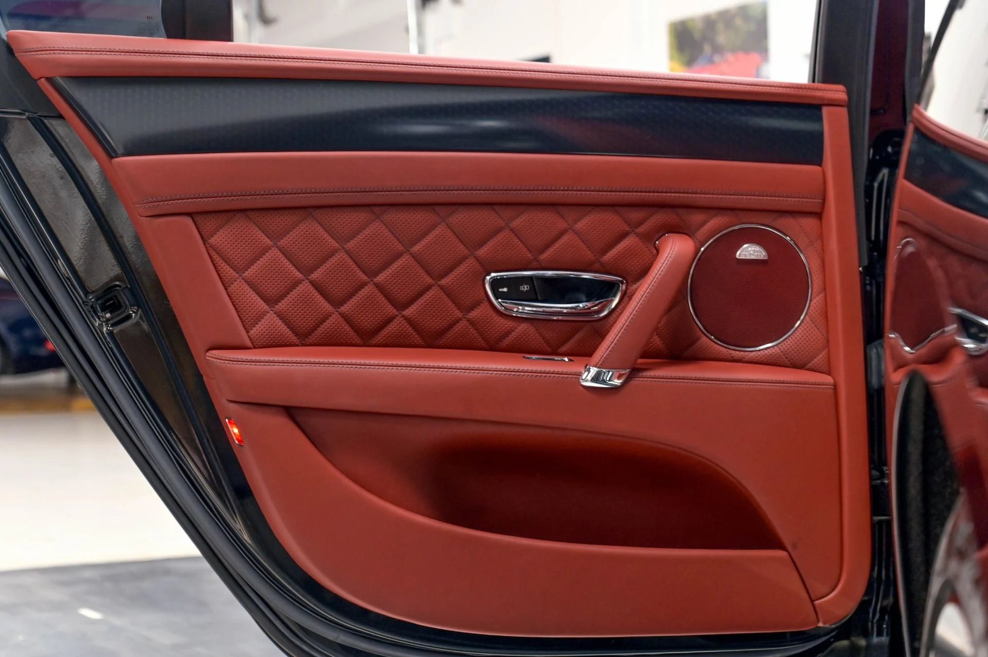 mph058_3600838141_Used_2017_Bentley_Flying_Spur_W12_S_1782583031_807b3055de