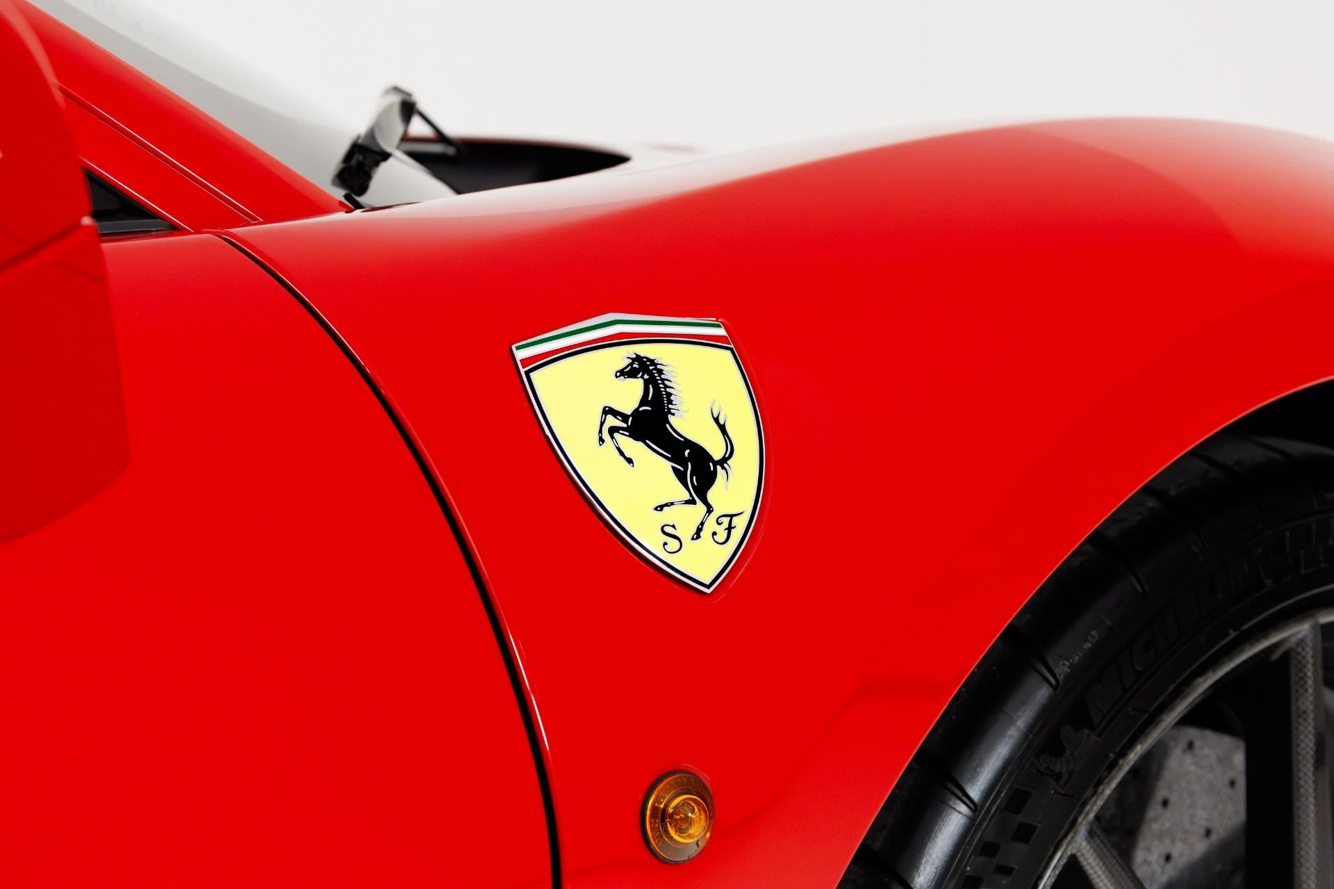 mph058_3643333081_Used_2019_Ferrari_488_Pista_1771977529_219b7eb038