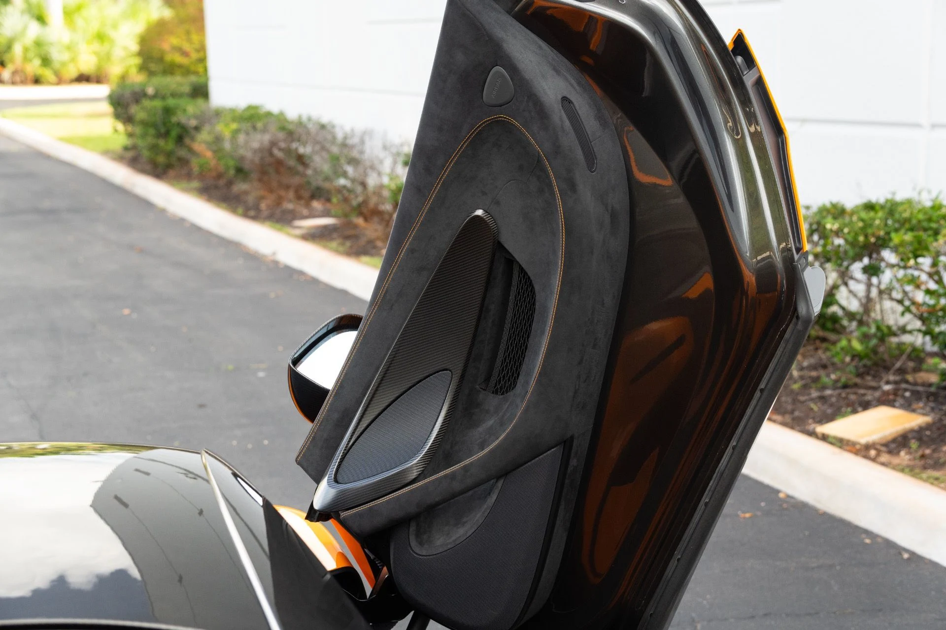 mph058_3671400819_Used_2019_Mc_Laren_600_LT_1772565538_f3d7880ecc