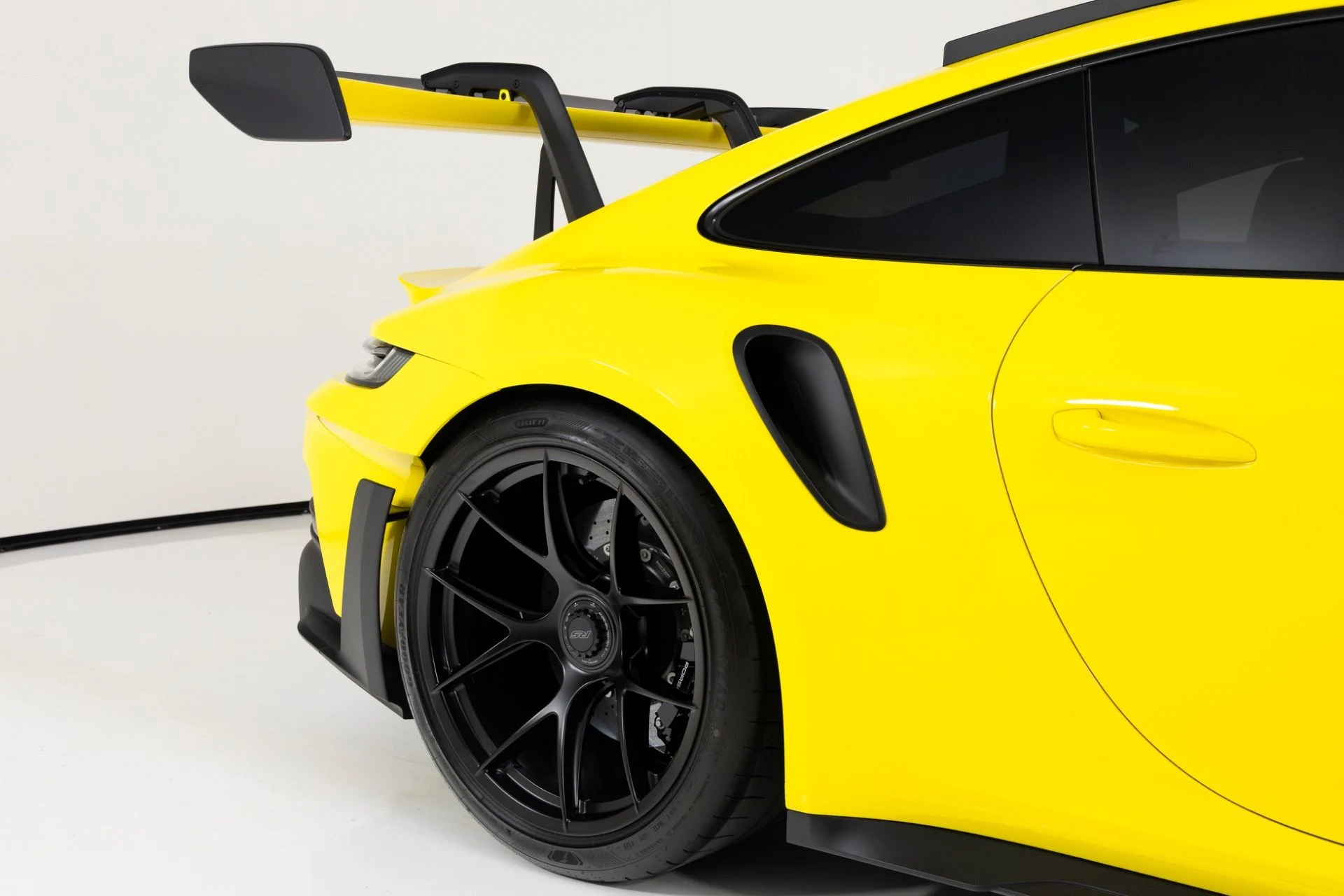 mph058_3684112715_Used_2024_Porsche_911_GT_3_RS_1770767547_57dd280f7c