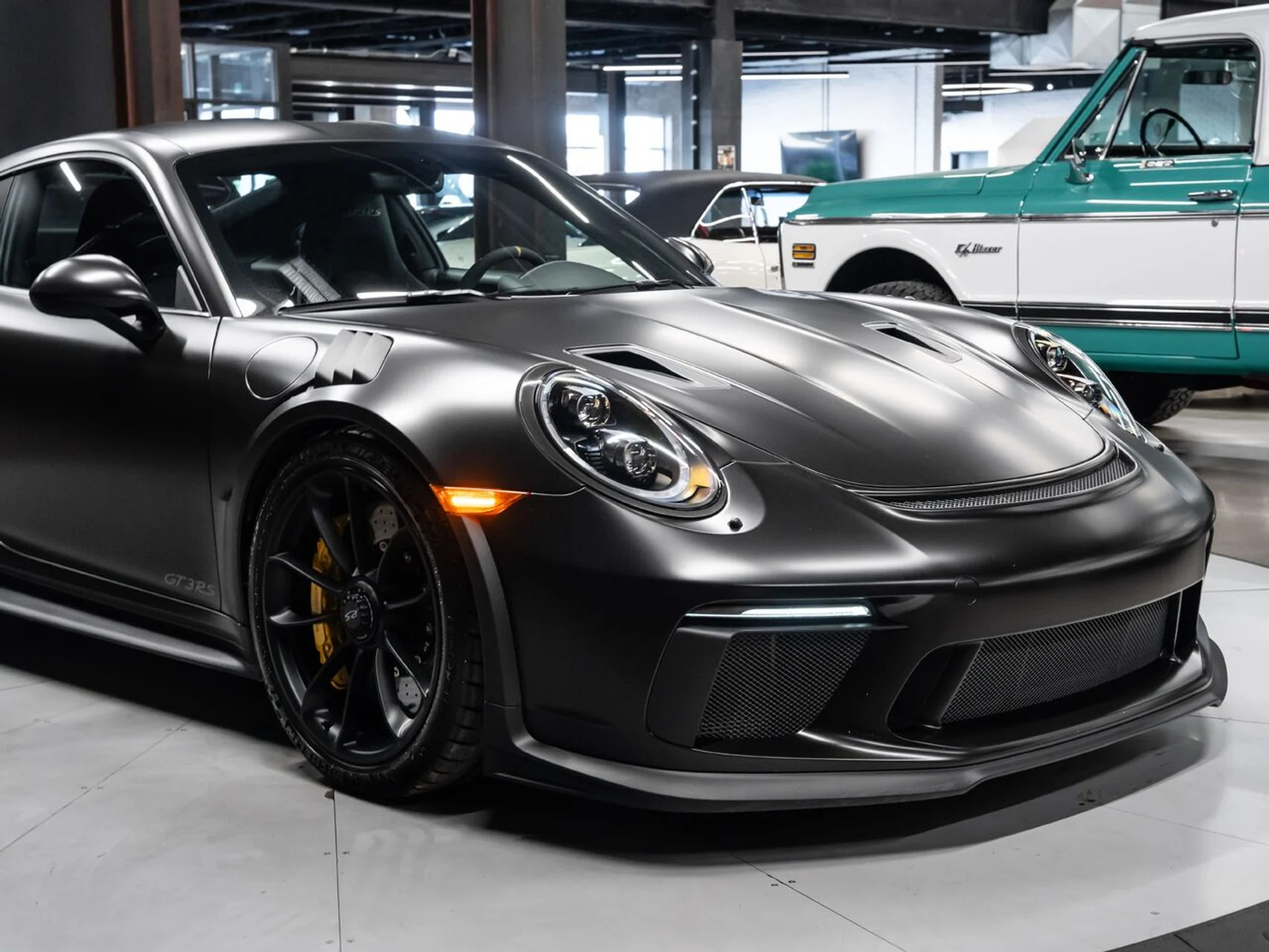 mph058_3719685191_porsche_911_2019_f2f097fa11