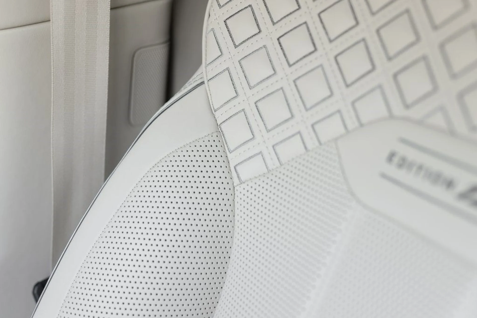 mph058_3720243884_85cb68f3cf178c7361c69283f47e17b1x_53ce898e71