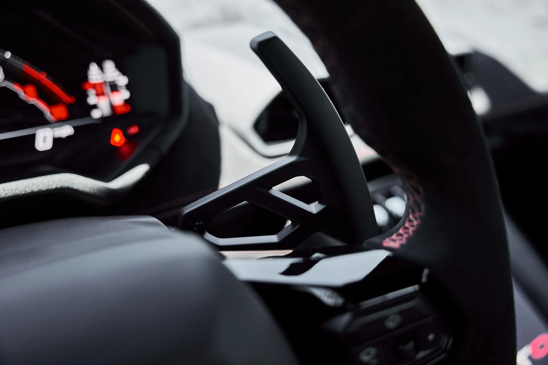 mph058_3746456294_Used_2024_Lamborghini_Huracan_STO_Base_1775782829_57a4002372