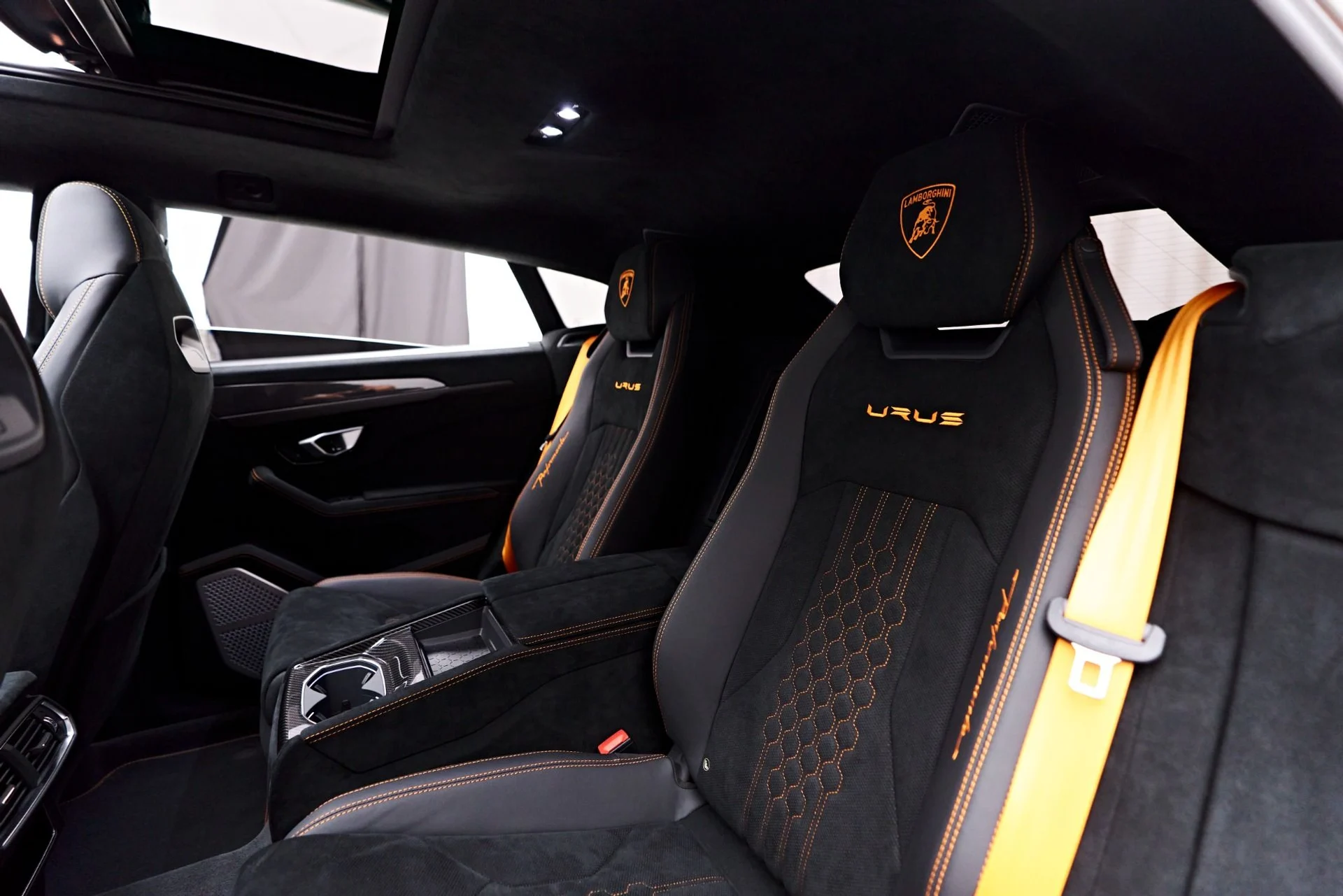 mph058_3746893162_Used_2023_Lamborghini_Urus_Performante_1758074145_1ad9695b85