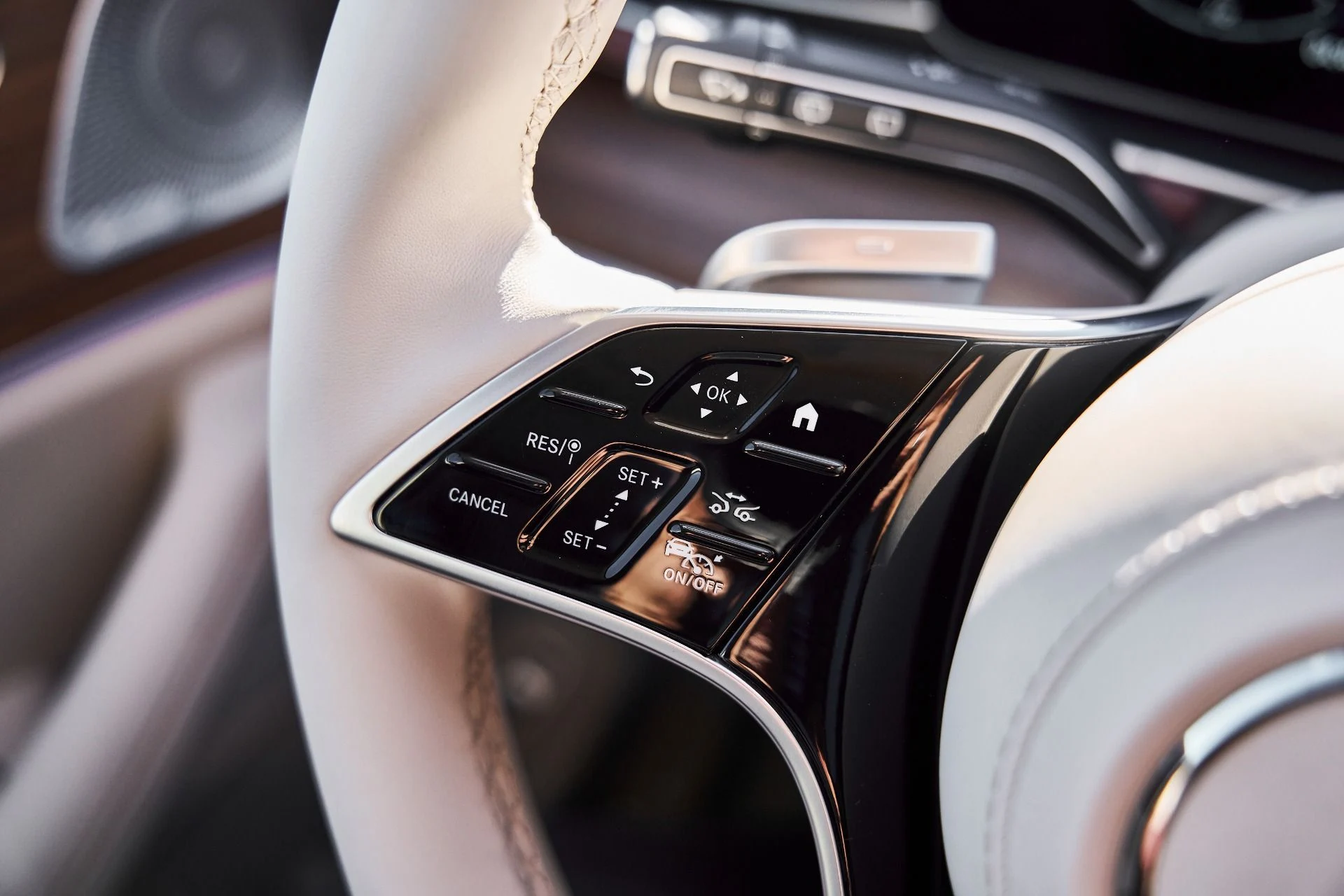 mph058_378423480_Used_2024_Mercedes_Benz_GLS_Maybach_GLS_600_1776125700_8e7762b78a