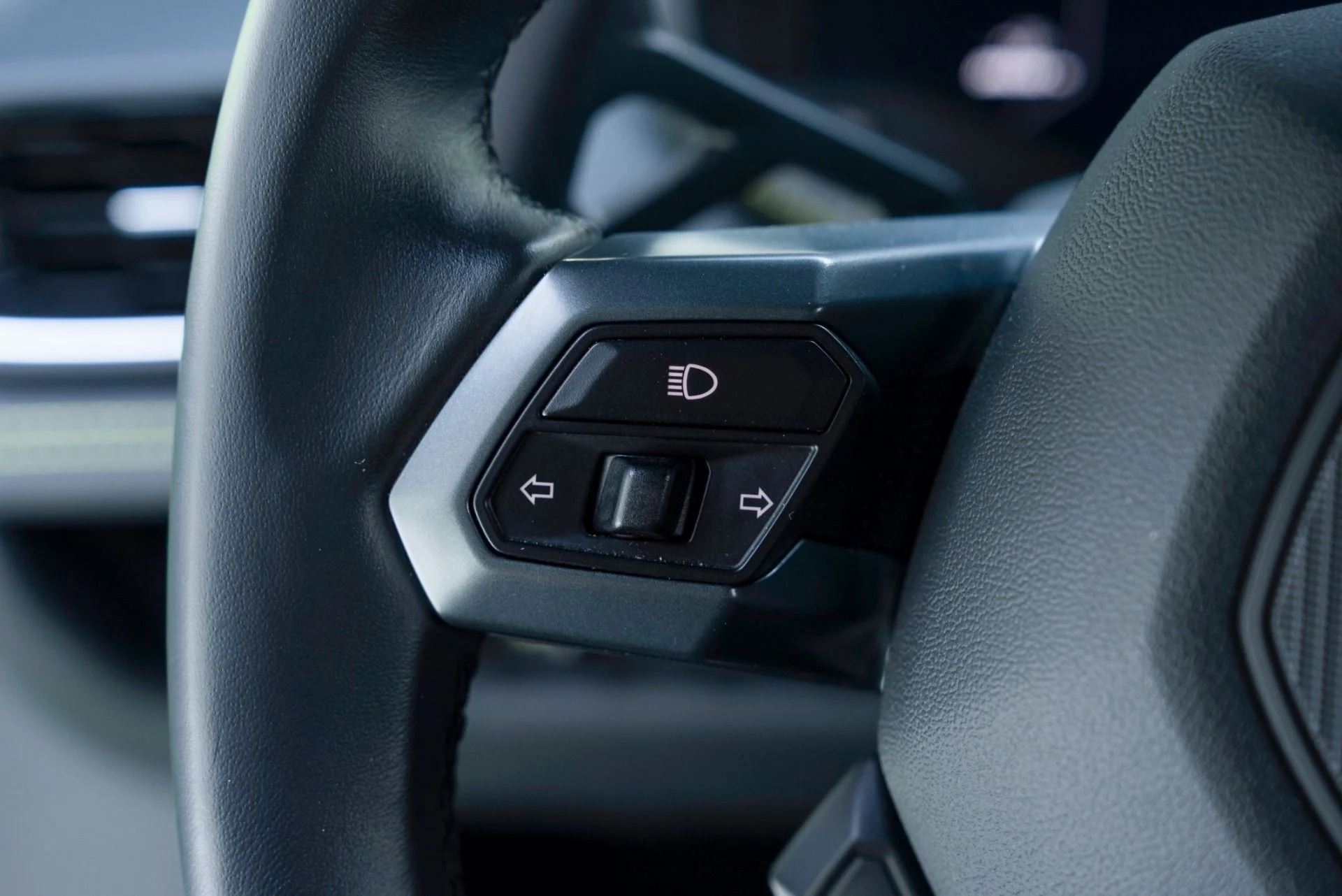 mph058_379117934_Used_2019_Lamborghini_Huracan_LP_580_2_1780329651_4fba4f9cbd
