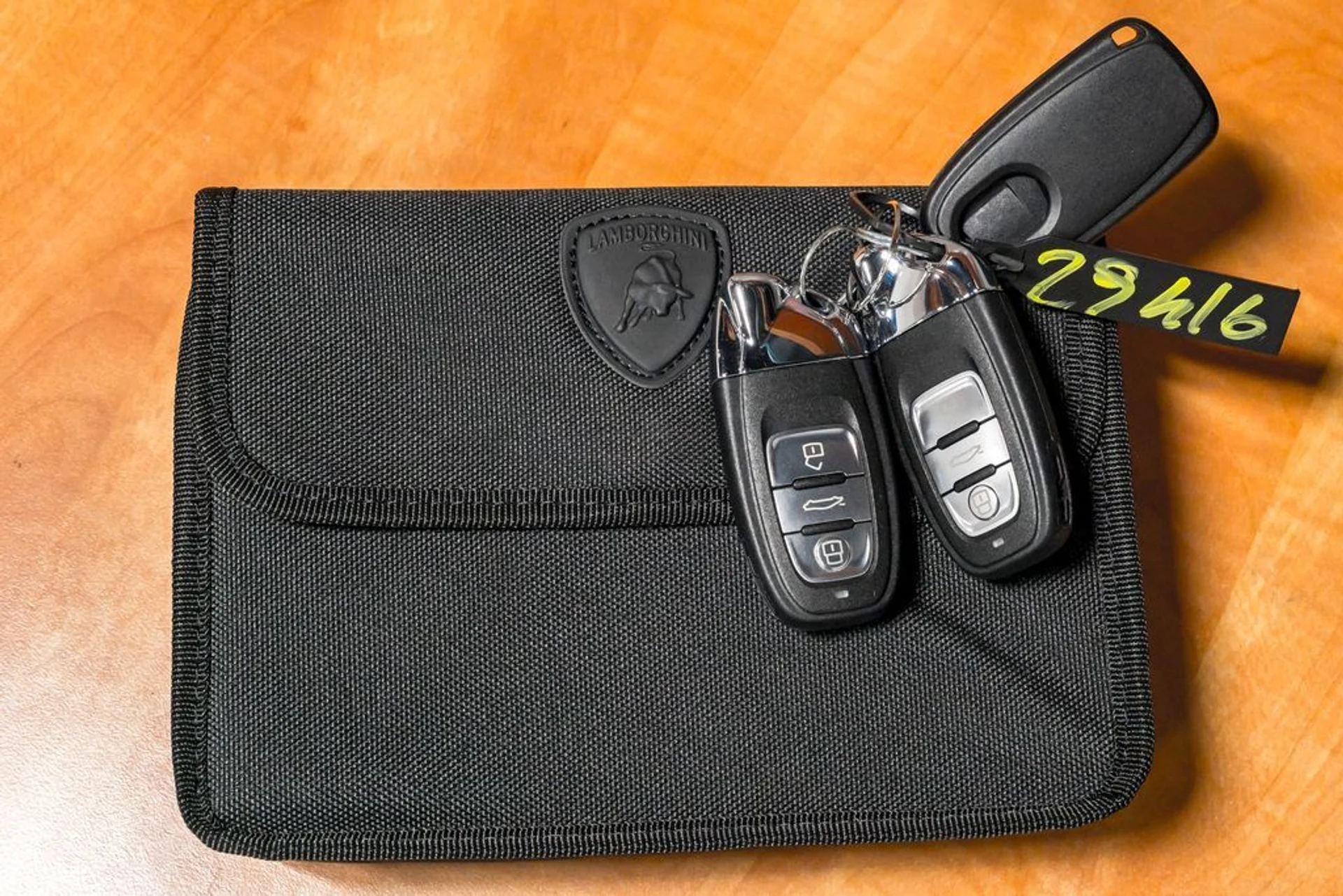 mph058_3795159845_28183a9c276c78b8894c216ee0c9dc42x_9f0a384db0