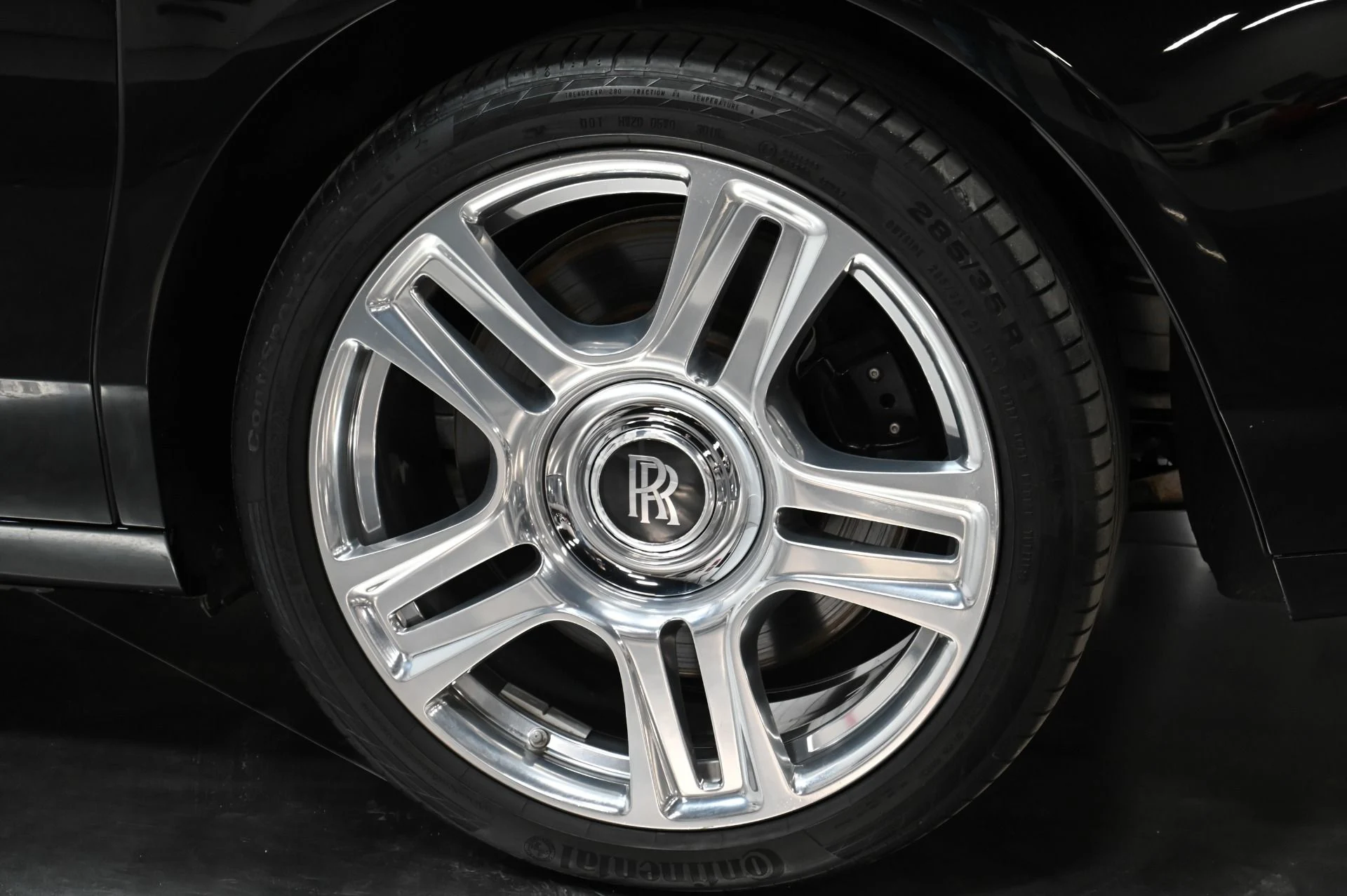 mph058_3815493094_Used_2015_Rolls_Royce_Ghost_Base_1723921602_25270781fa