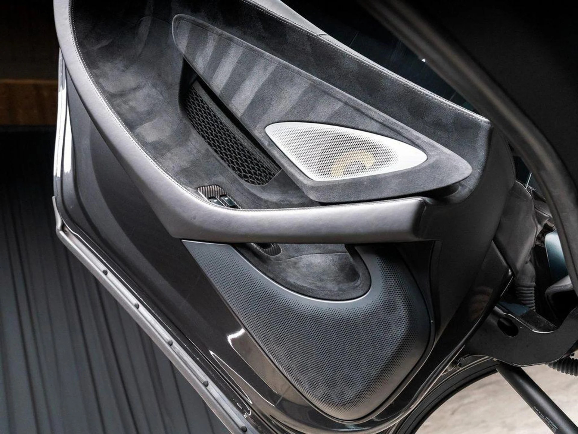 mph058_3838083498_J4lr_R_Cxmtue_QNKJBKDZ_6_U_Vb_H_Wkc_e307338070