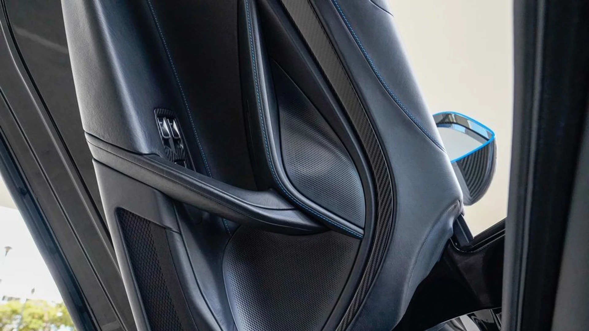 mph058_3869785687_used_2021_mclaren_765lt_coupe_14354_22828181_59_1024_ebaa14c101