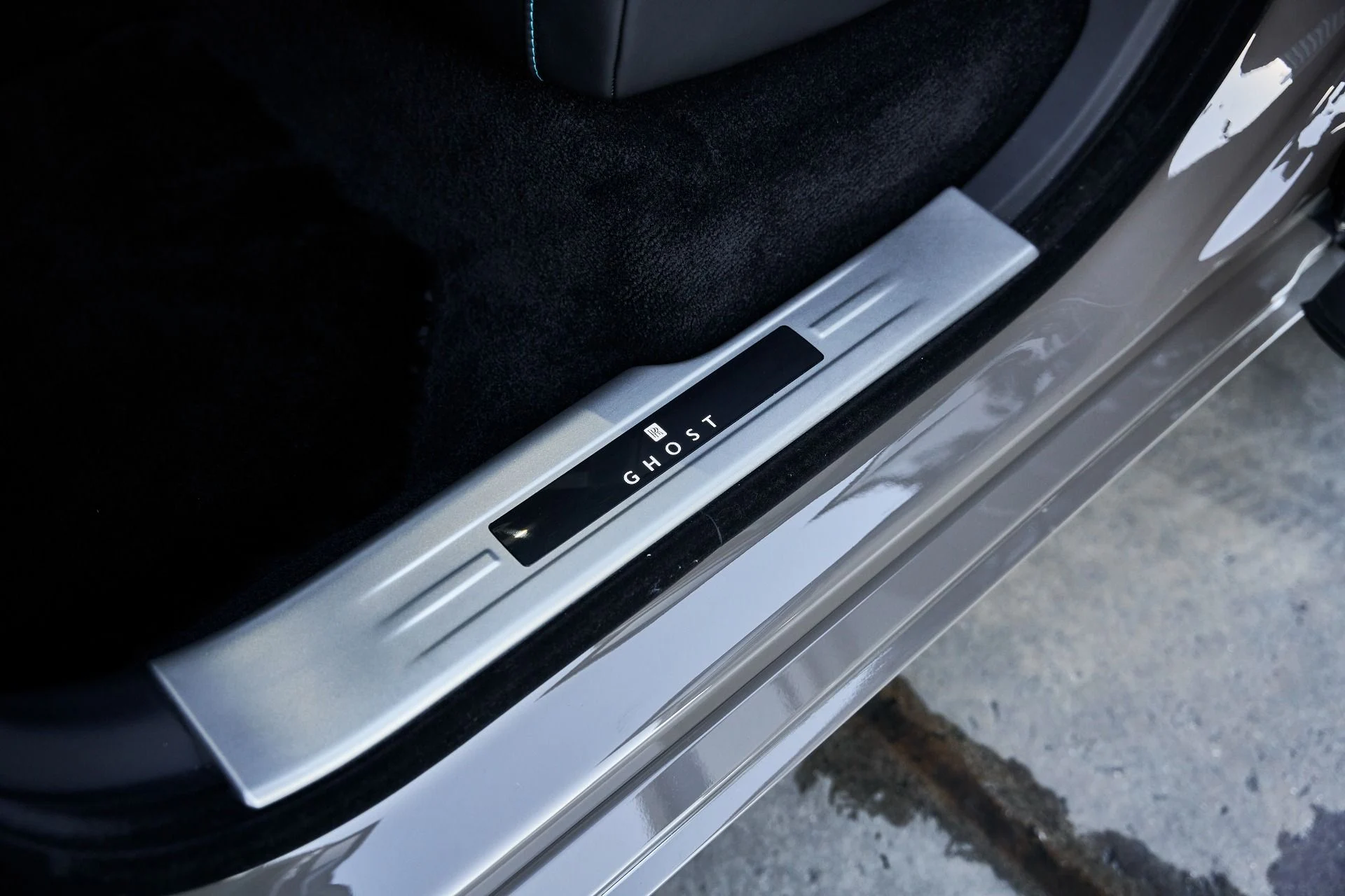 mph058_3913510367_Used_2025_Rolls_Royce_Ghost_Base_1770172799_f212d17787