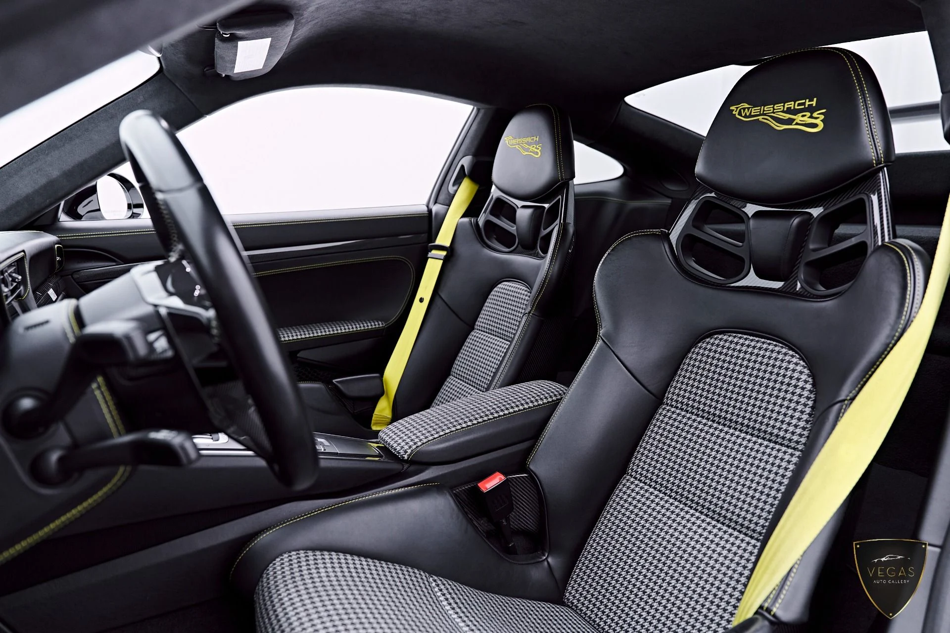 mph058_3930221635_Used_2019_Porsche_911_GT_3_RS_1783382374_ba47665c24
