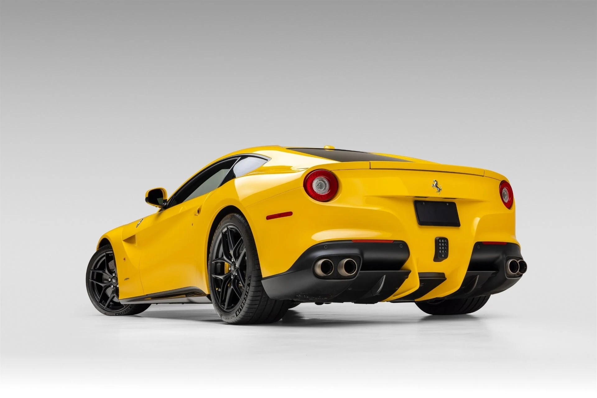 mph058_3978415205_Used_2014_Ferrari_F12berlinetta_1766171664_b88042d69c