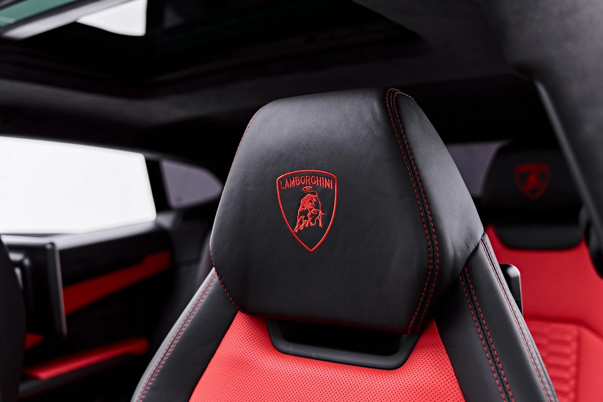 mph058_3996906031_Used_2022_Lamborghini_Urus_1788219630_dd28c974b7