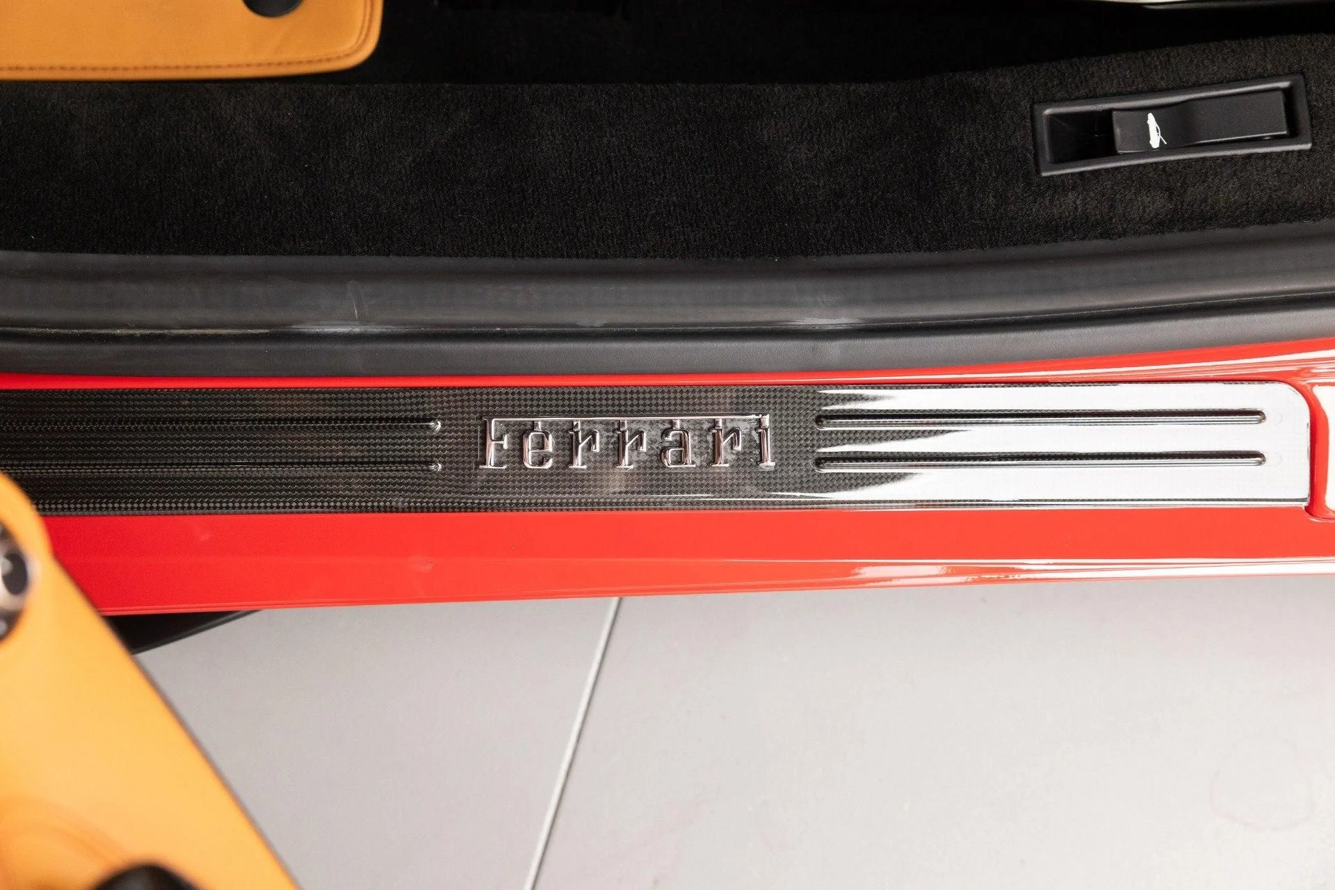 mph058_4012435213_Used_2021_Ferrari_F8_Spider_1788440841_ccb0a7a259
