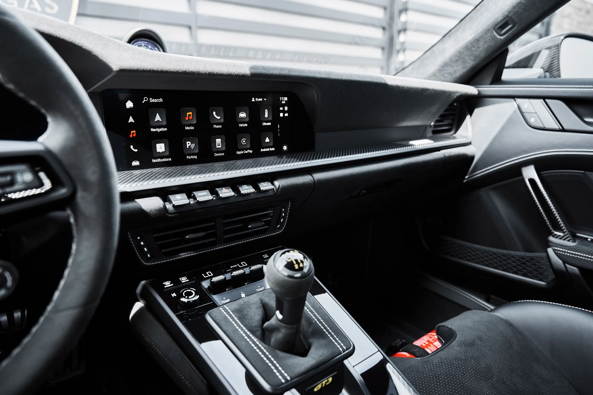 mph058_4018000601_Used_2025_Porsche_911_GT_3_1775332942_7fea858c78