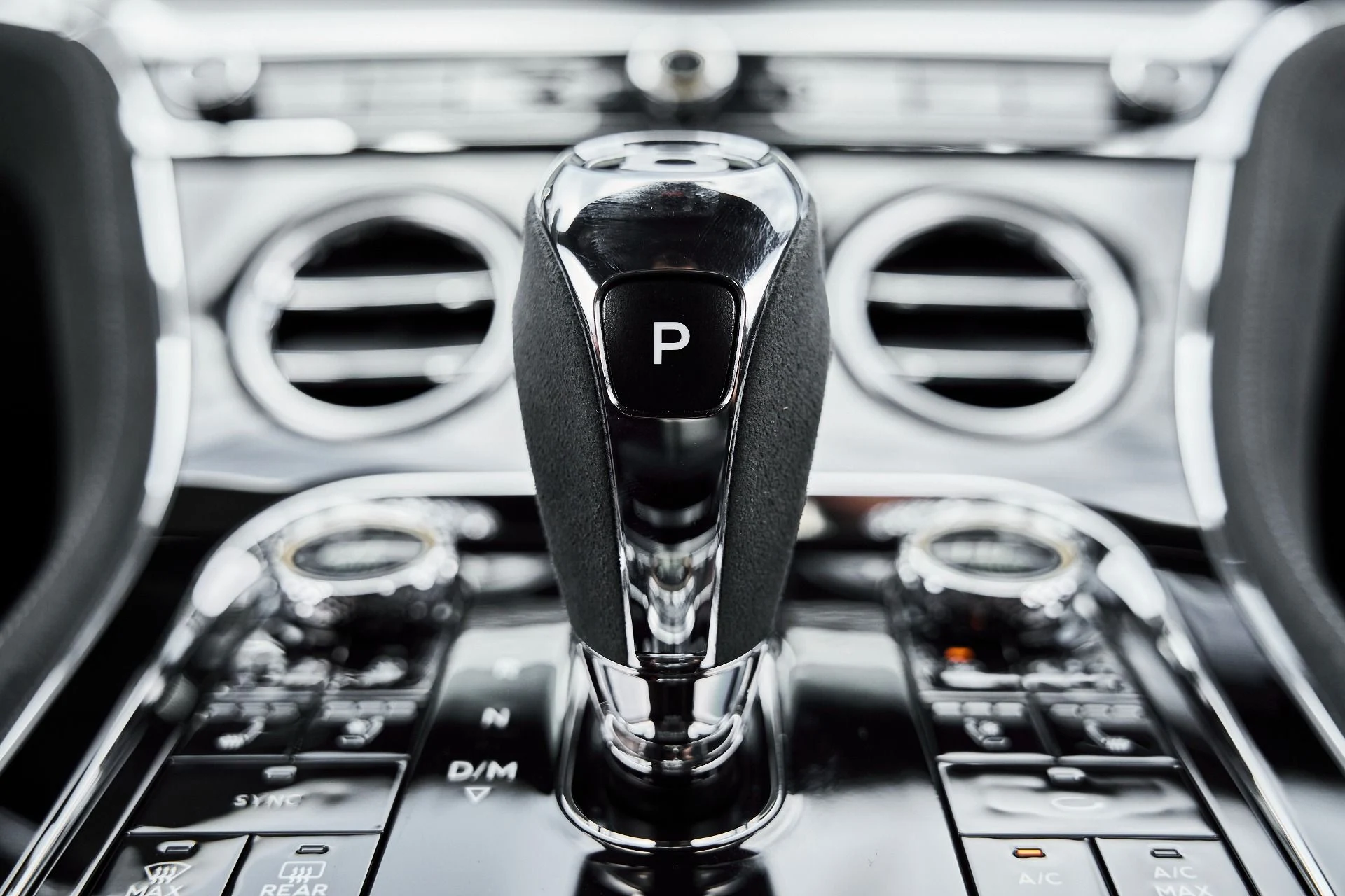 mph058_4024267711_Used_2025_Bentley_Continental_GT_Speed_1777077813_8071e95a2b