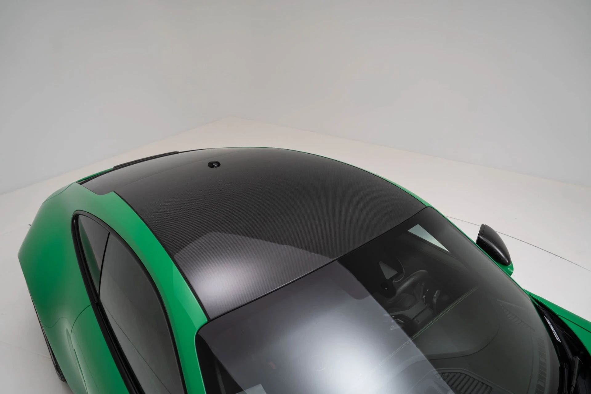 mph058_4034842756_Used_2022_Porsche_911_GT_3_Touring_1775584406_62f063f04e