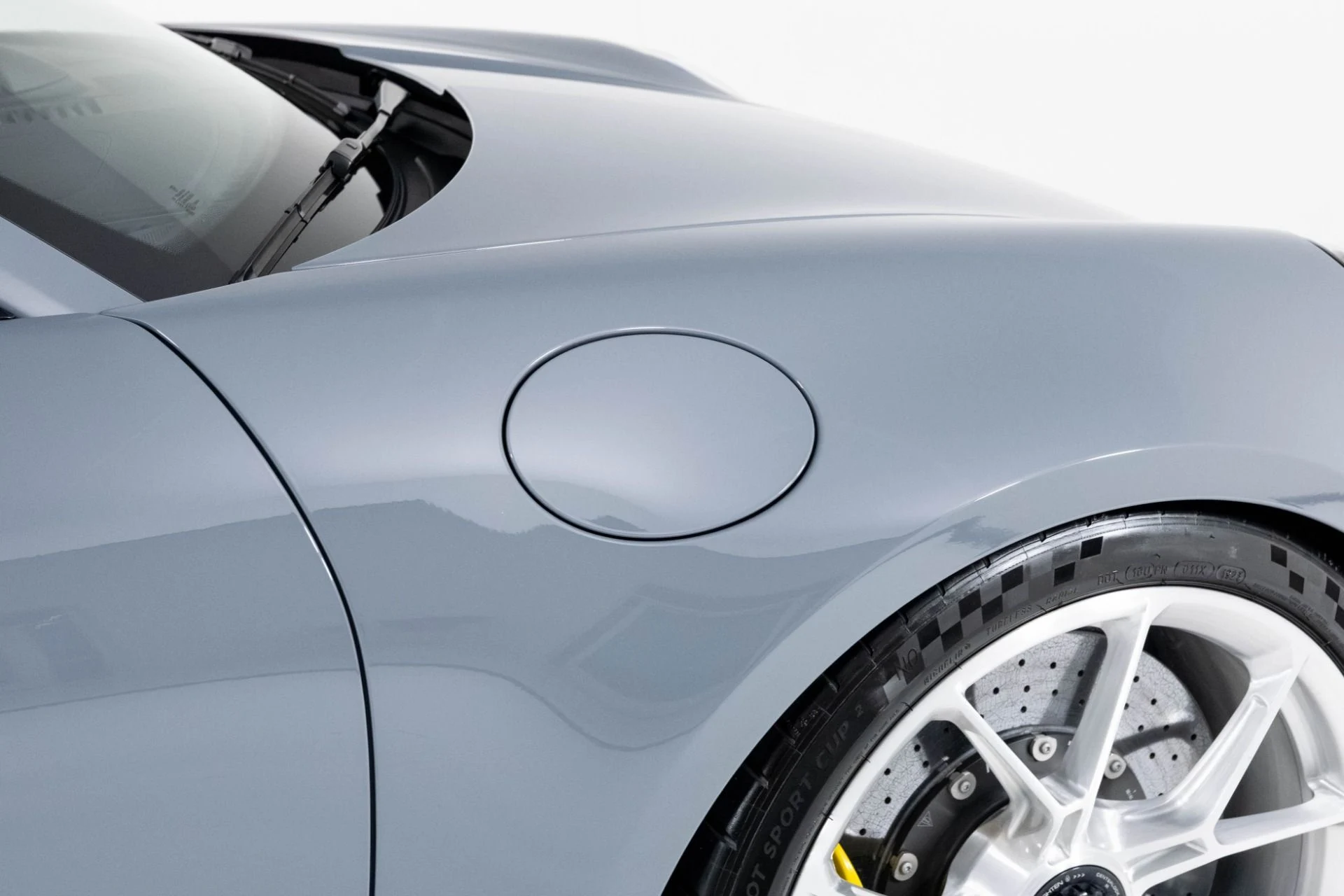 mph058_4065183742_Used_2024_Porsche_911_GT_3_1760998093_2b15059a10