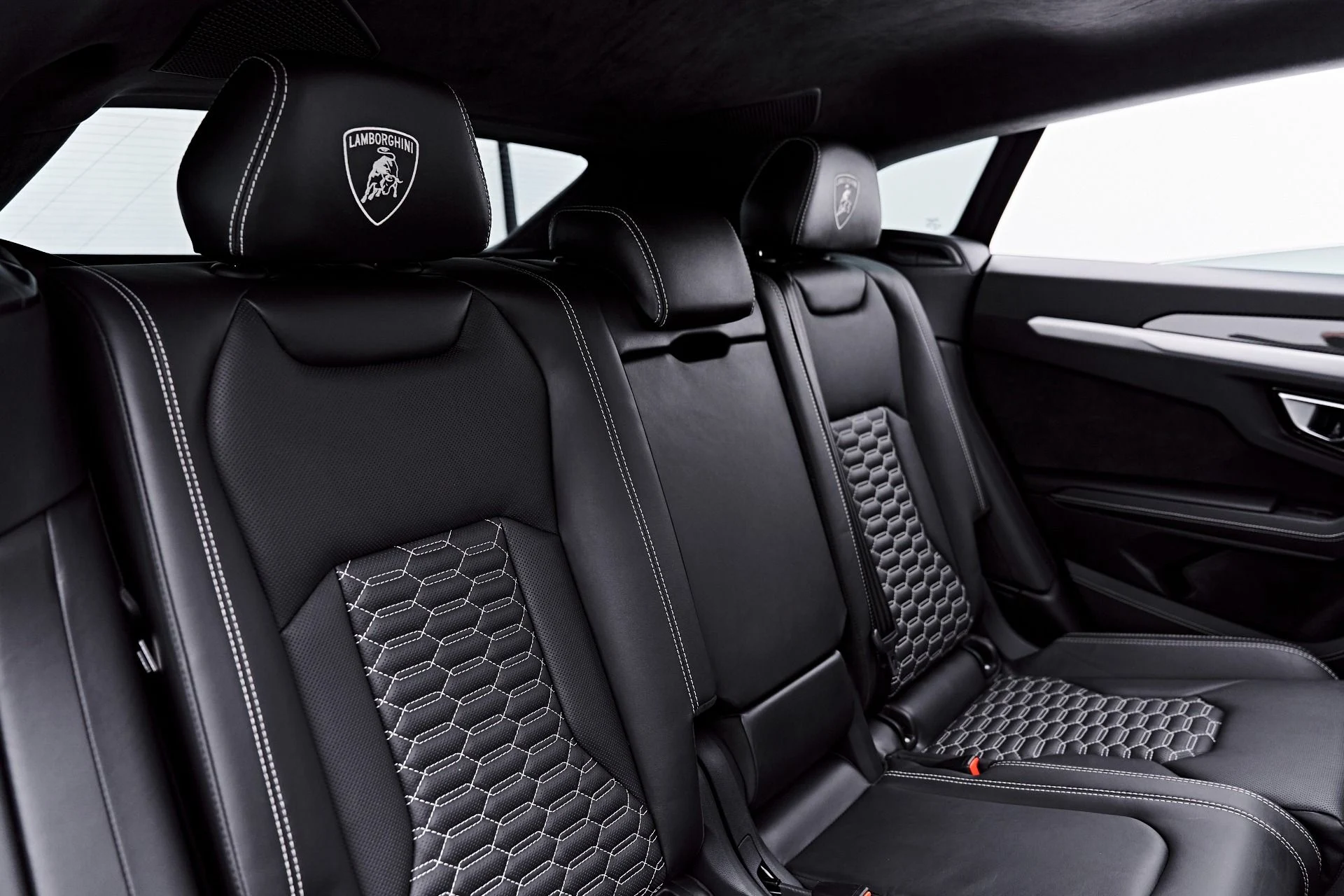 mph058_4069381739_Used_2021_Lamborghini_Urus_1787967149_927ad020ab
