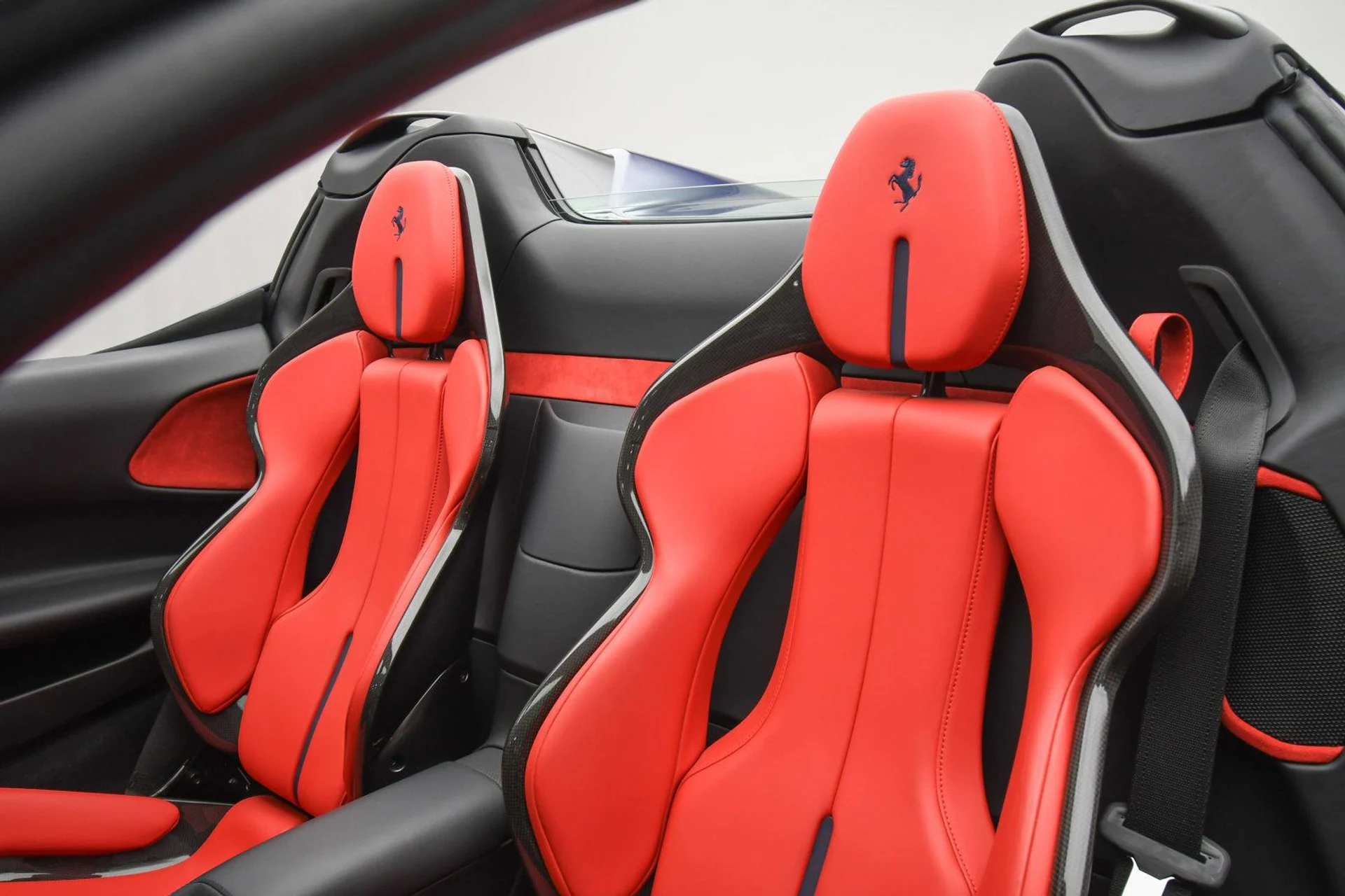 mph058_4077151065_Used_2023_Ferrari_SF_90_Spider_1740041913_c4677fd423