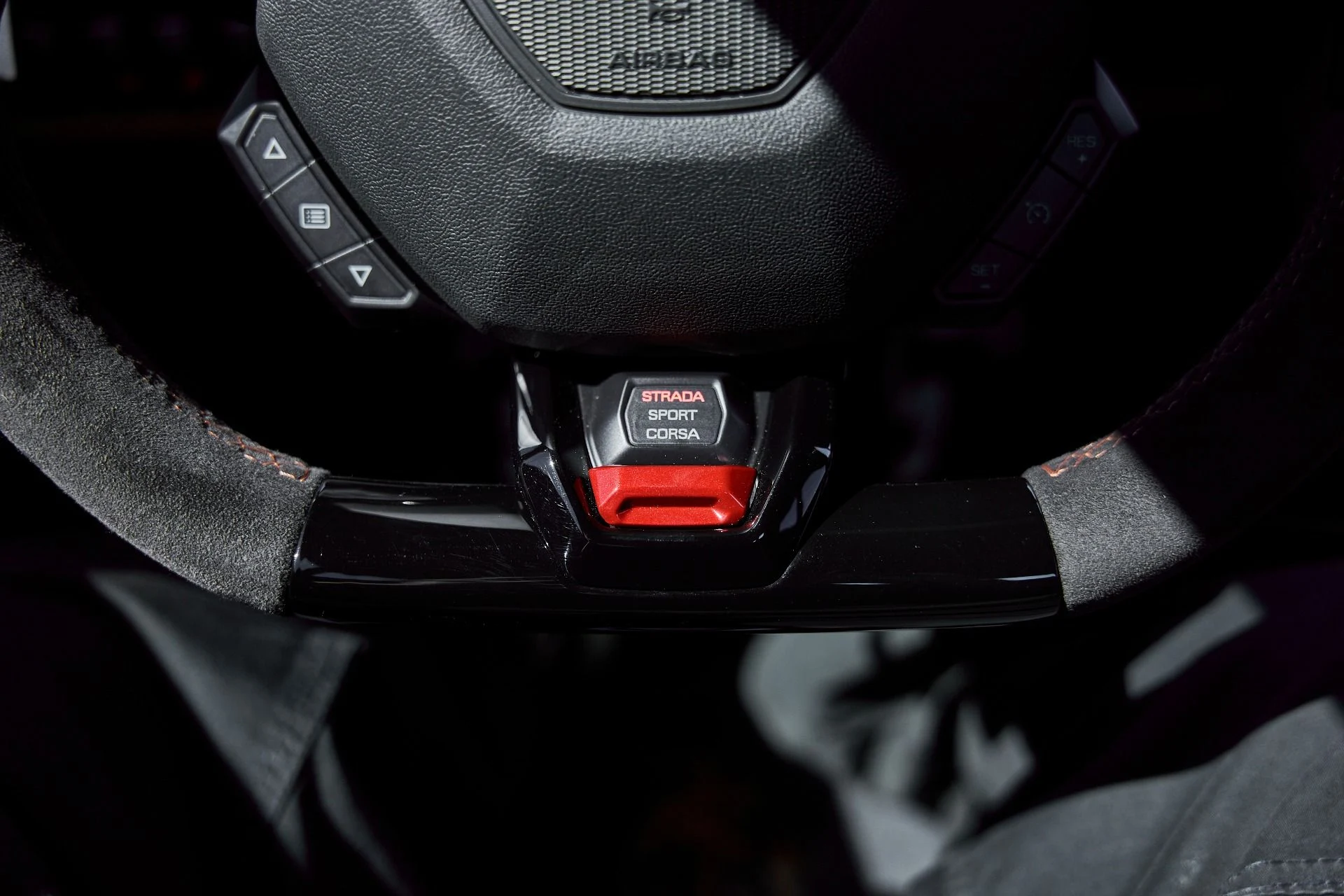 mph058_4086637599_Used_2024_Lamborghini_Huracan_Tecnica_Base_1773278502_491b07e87c