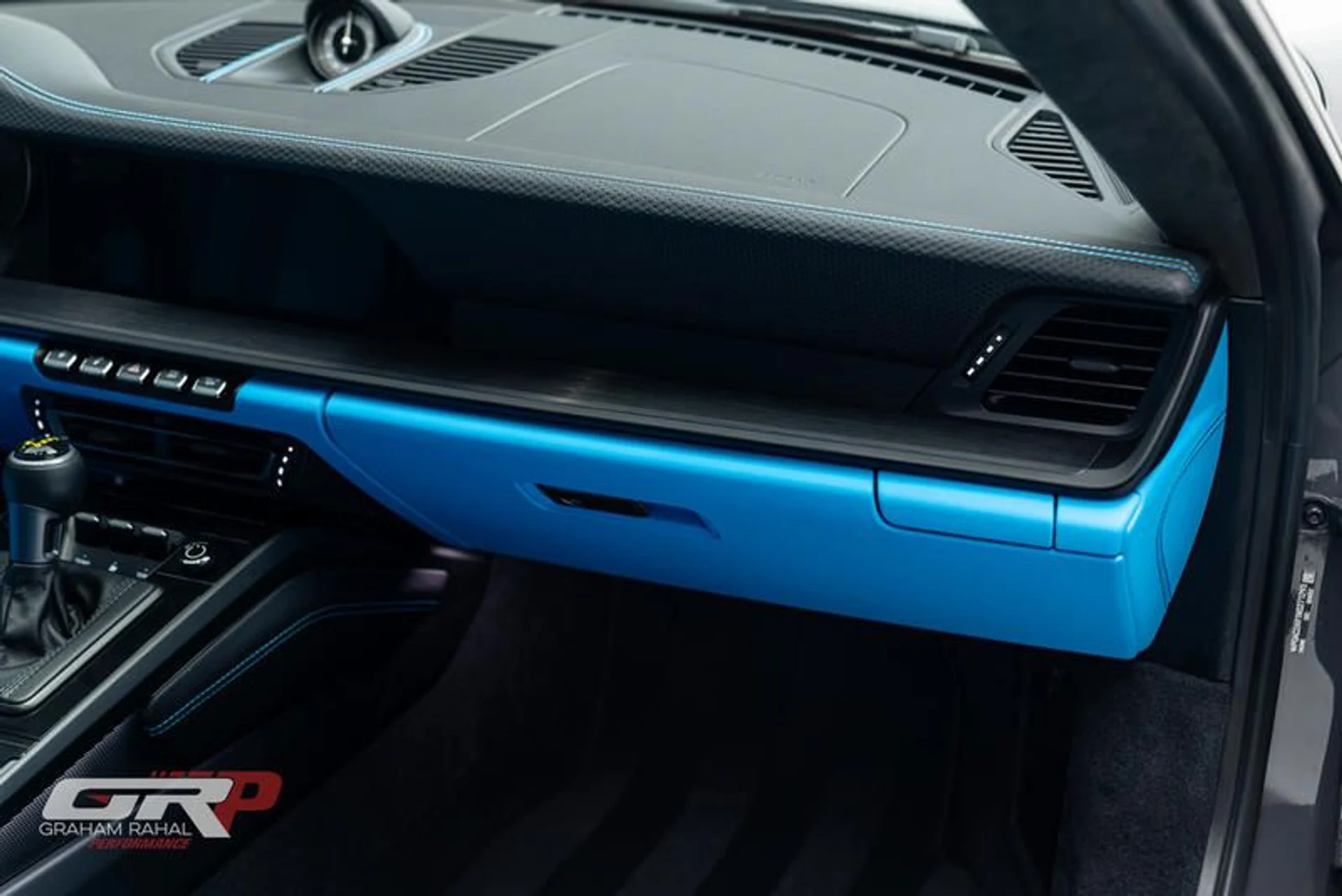 mph058_4093853030_21_EB_1_A8_A_35_B6_4355_903_C_1_FA_2_CB_124455_a3612ee3e3