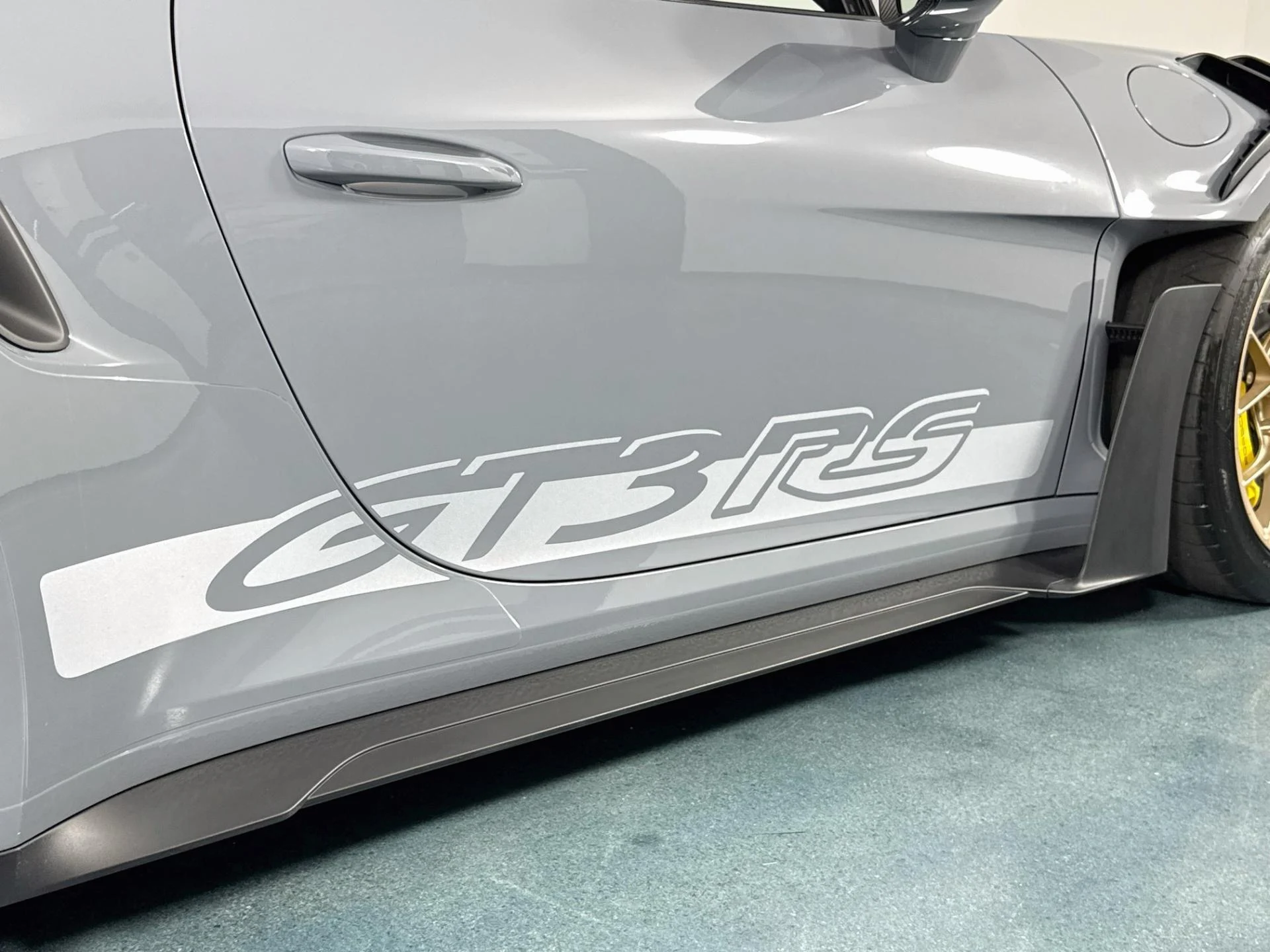 mph058_4100137252_Used_2025_Porsche_911_GT_3_RS_1786072474_b667a216c3