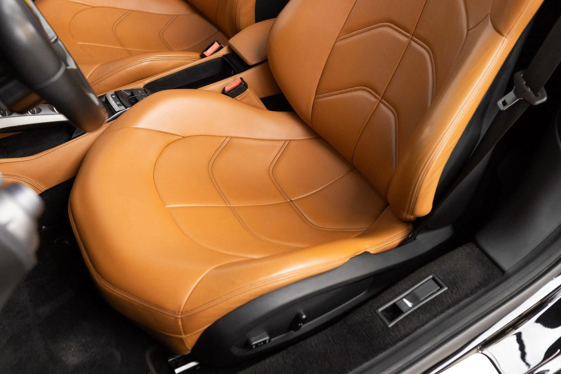 mph058_4125962277_Used_2017_Ferrari_488_Spider_1777367863_5e1981ef77