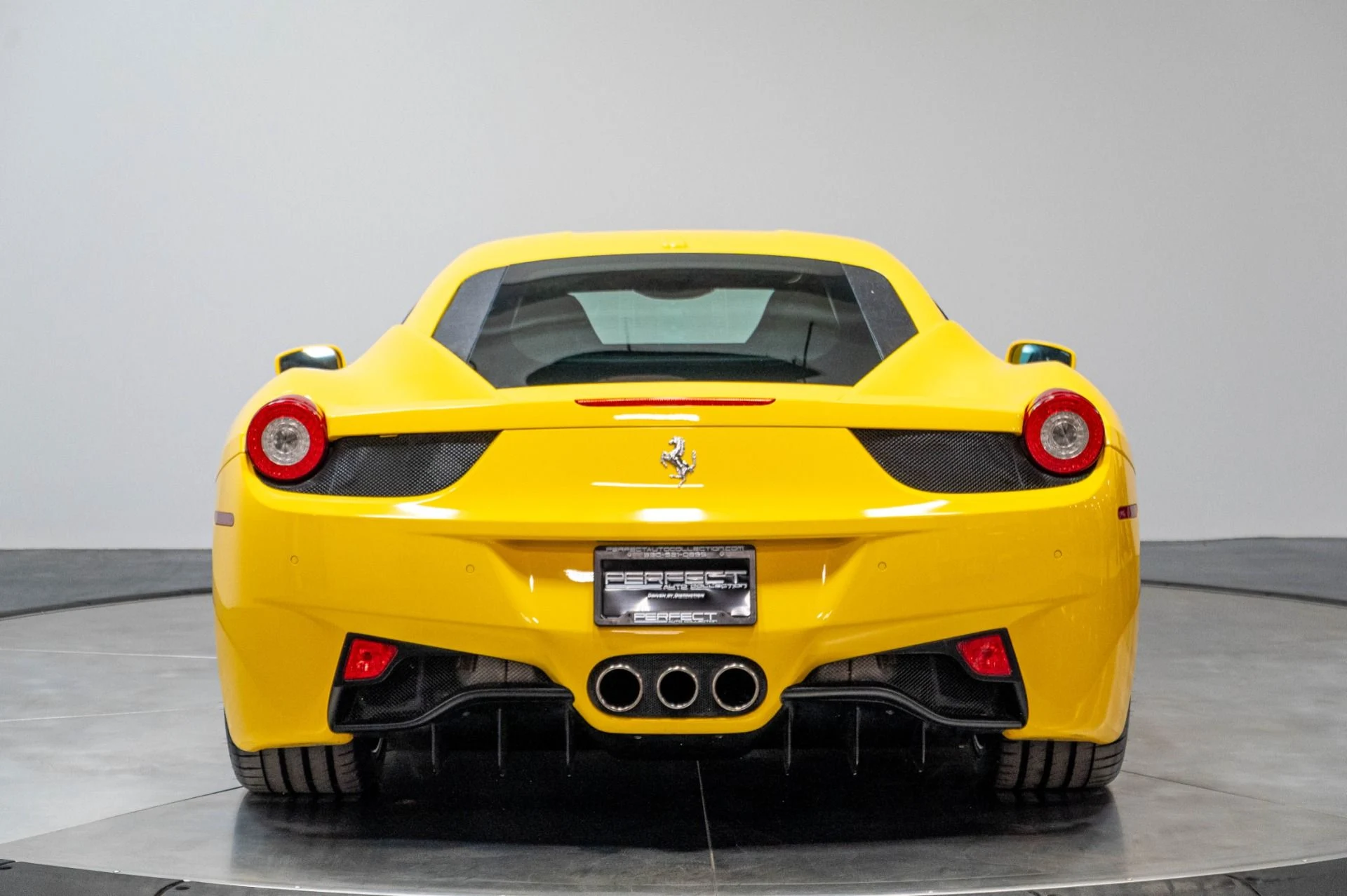 mph058_4131802791_Used_2010_Ferrari_458_Italia_1783118386_ab1b618023