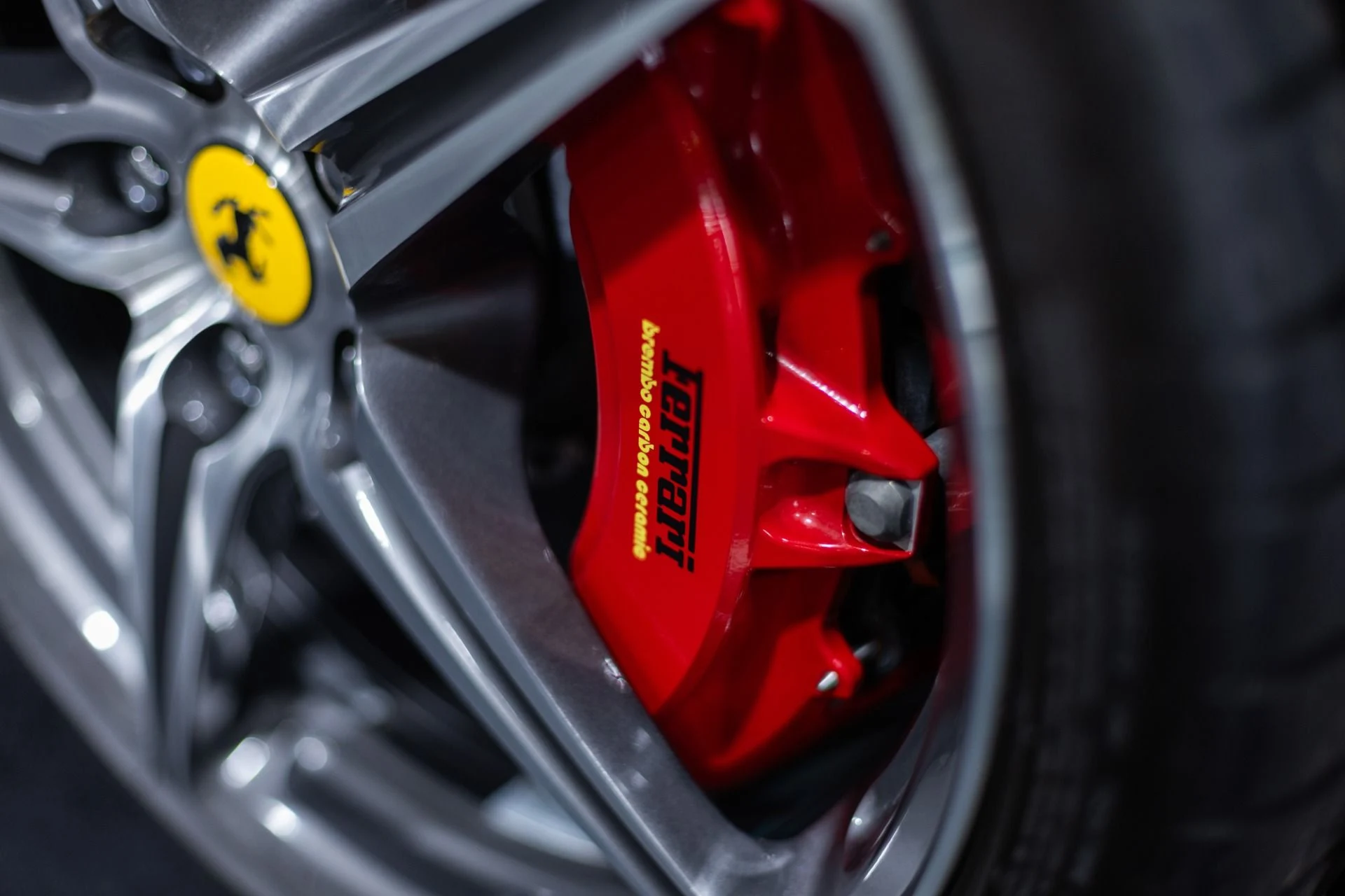 mph058_415644867_Used_2011_Ferrari_458_Italia_Rossa_Corsa_Front_Lift_Backup_Camera_1770937969_ef0b35b540