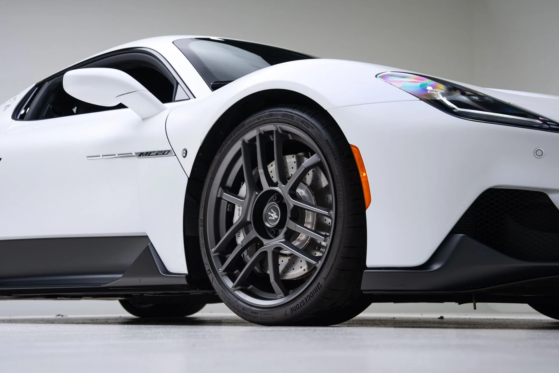 mph058_418756047_Used_2023_Maserati_MC_20_1771372761_bfdc561e08