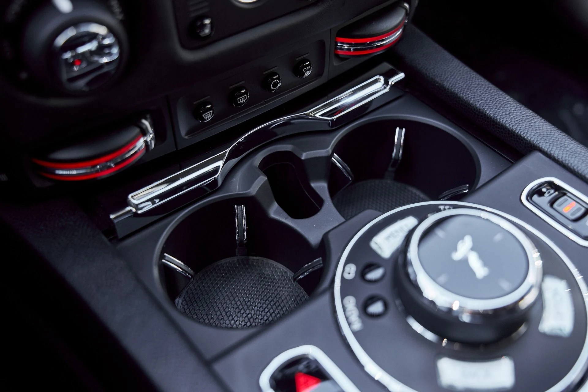 mph058_4191721791_Used_2015_Rolls_Royce_Wraith_Base_1767063582_6c6ecee7b1