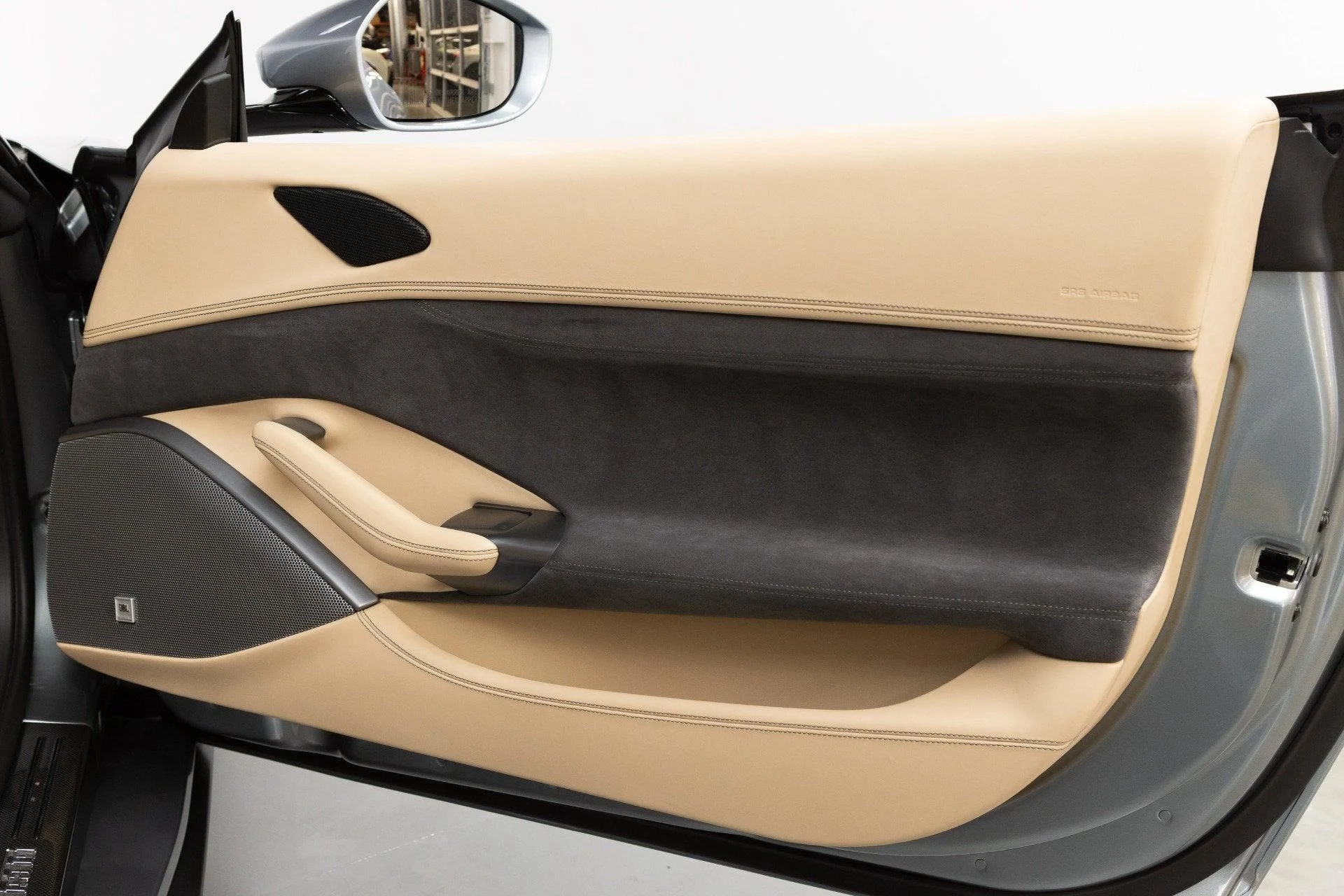 mph058_4282449325_Used_2019_Ferrari_Portofino_1792504074_bab6a38897