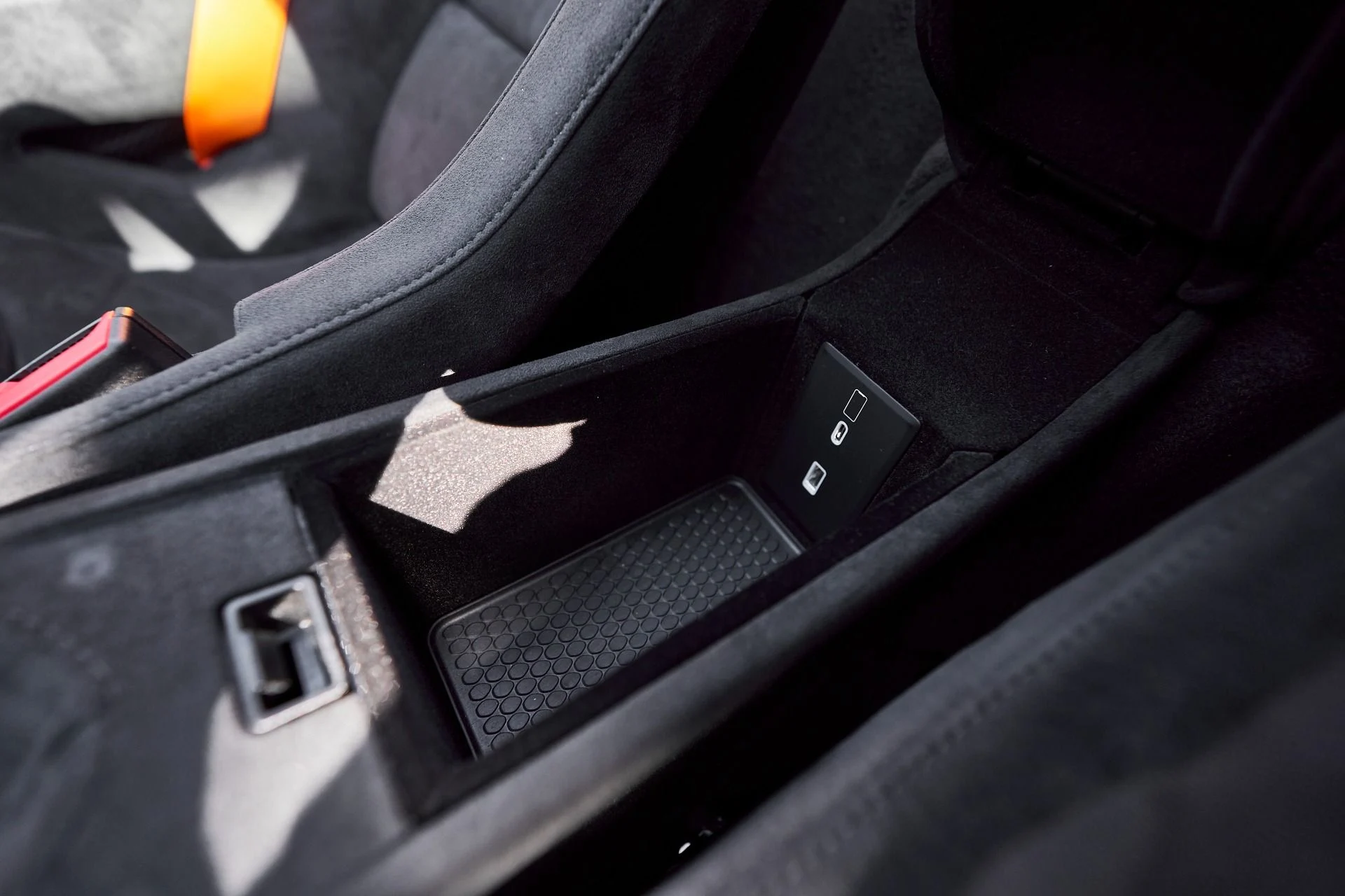 mph058_4292239505_Used_2024_Mc_Laren_750_S_Spider_1762034322_533315a6cb