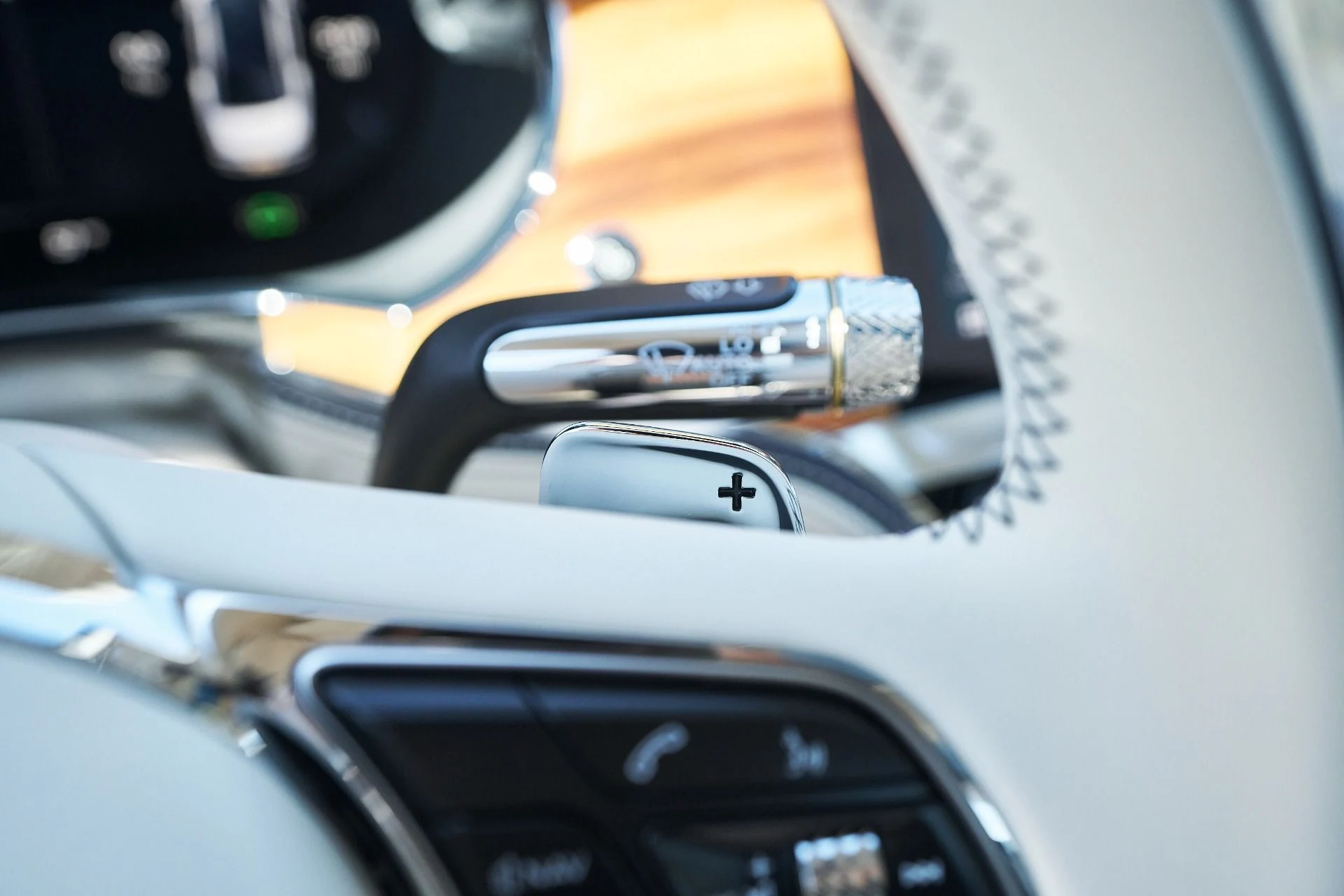 mph058_47397838_Used_2024_Bentley_Flying_Spur_Mulliner_W12_1760650699_07c1d0252f