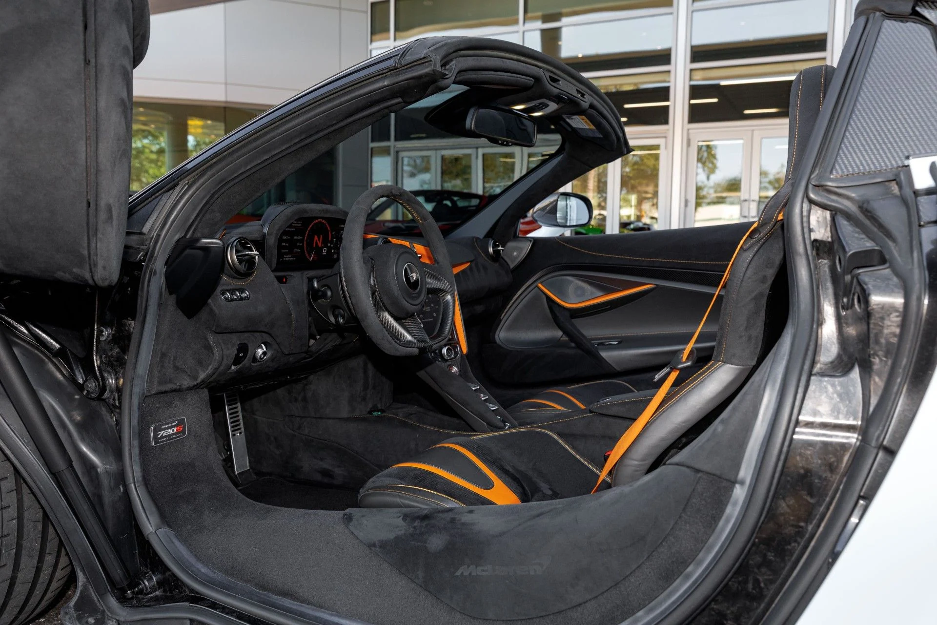 mph058_48602038_654_p59_l_1b7dd76e7d