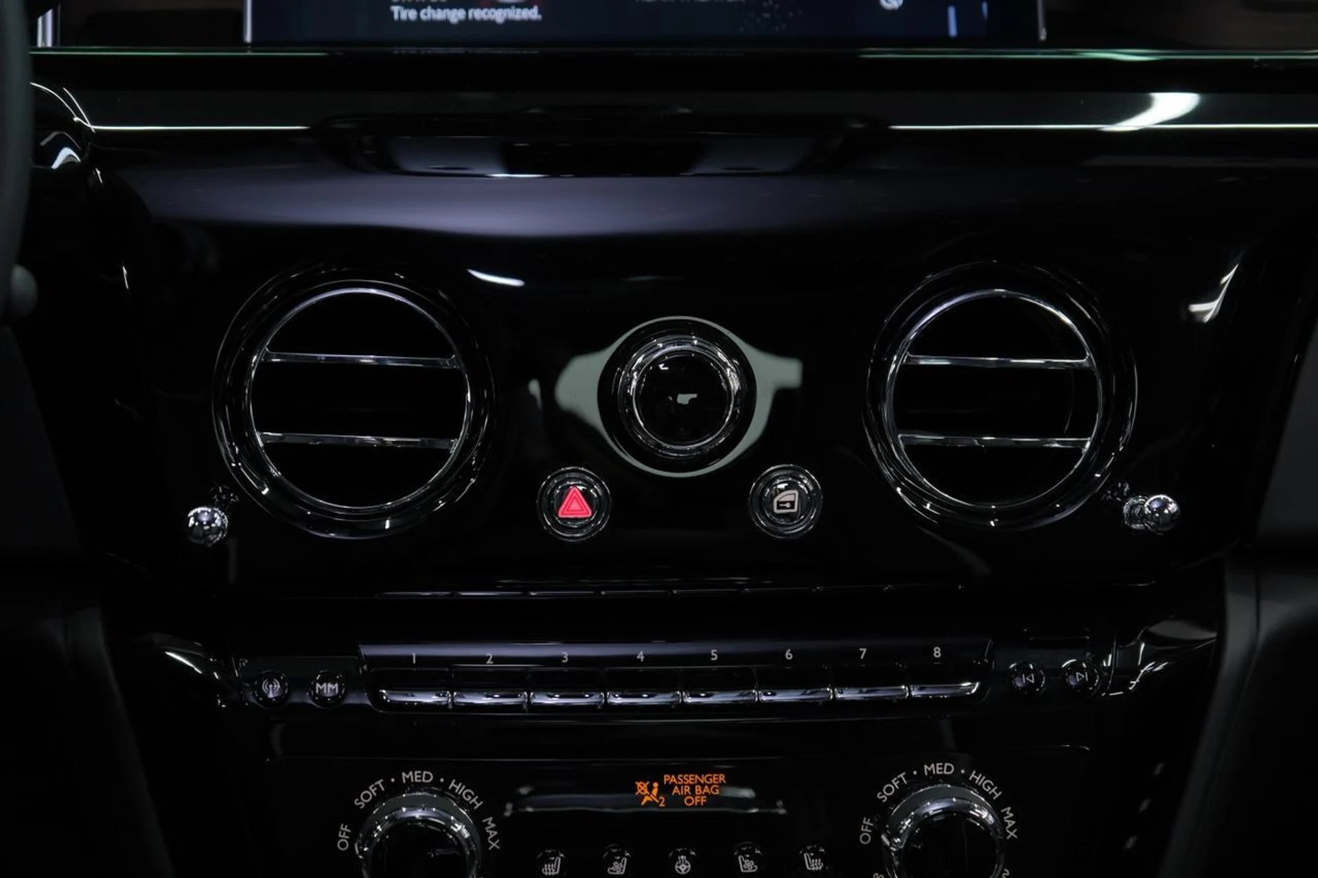 mph058_48949429_69d2b7782aede80c1280a5f760286786_a048b55d81