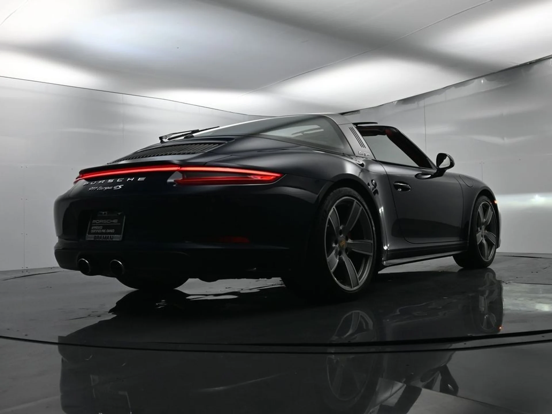 mph058_514623650_fa244846c5e4ba6f08f09dd9d37e4f75_77eba1809f