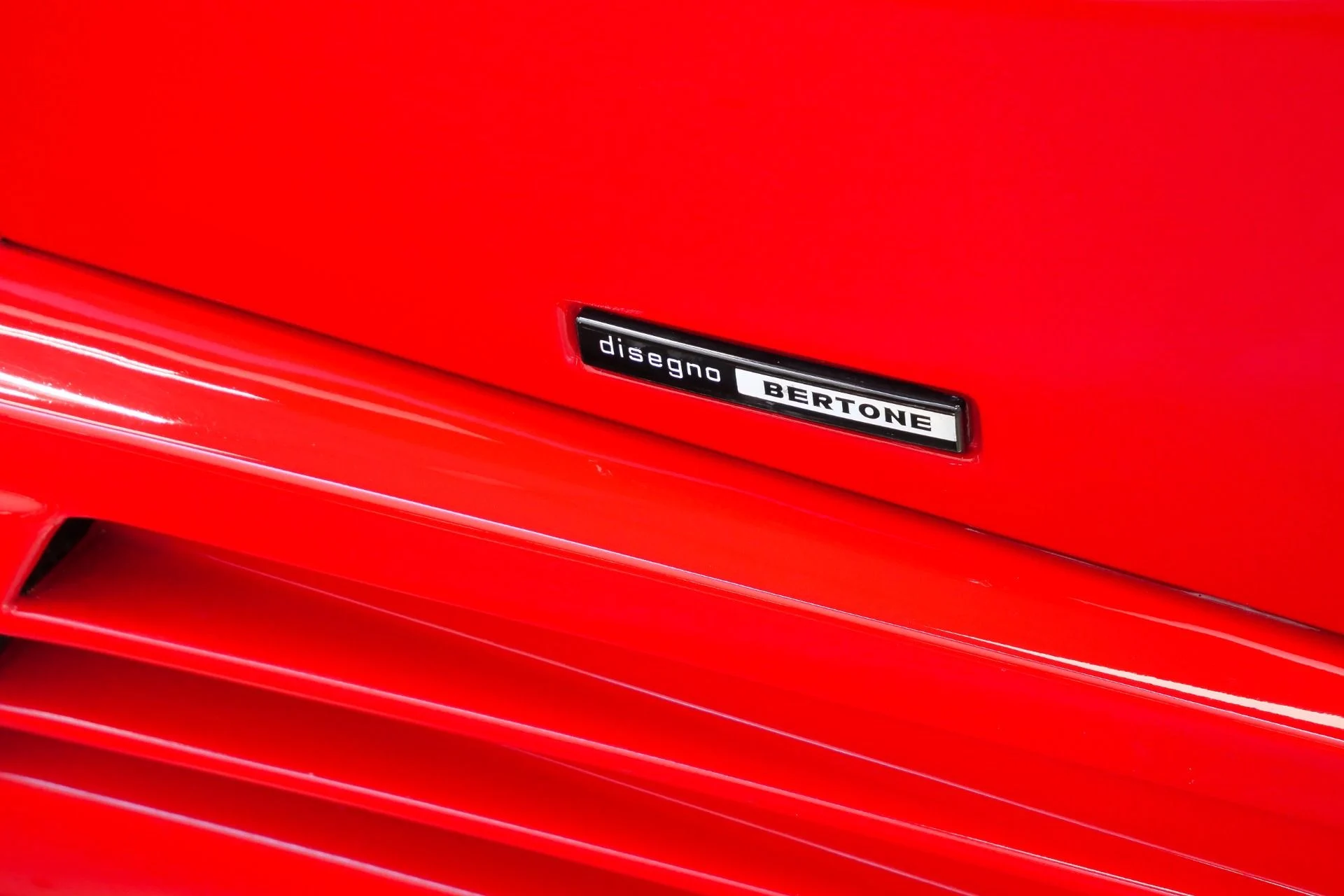 mph058_528610846_Used_1989_Lamborghini_Countach_25th_Anniversary_Low_Miles_Service_Records_Collector_Grade_1779224984_5c488bafed