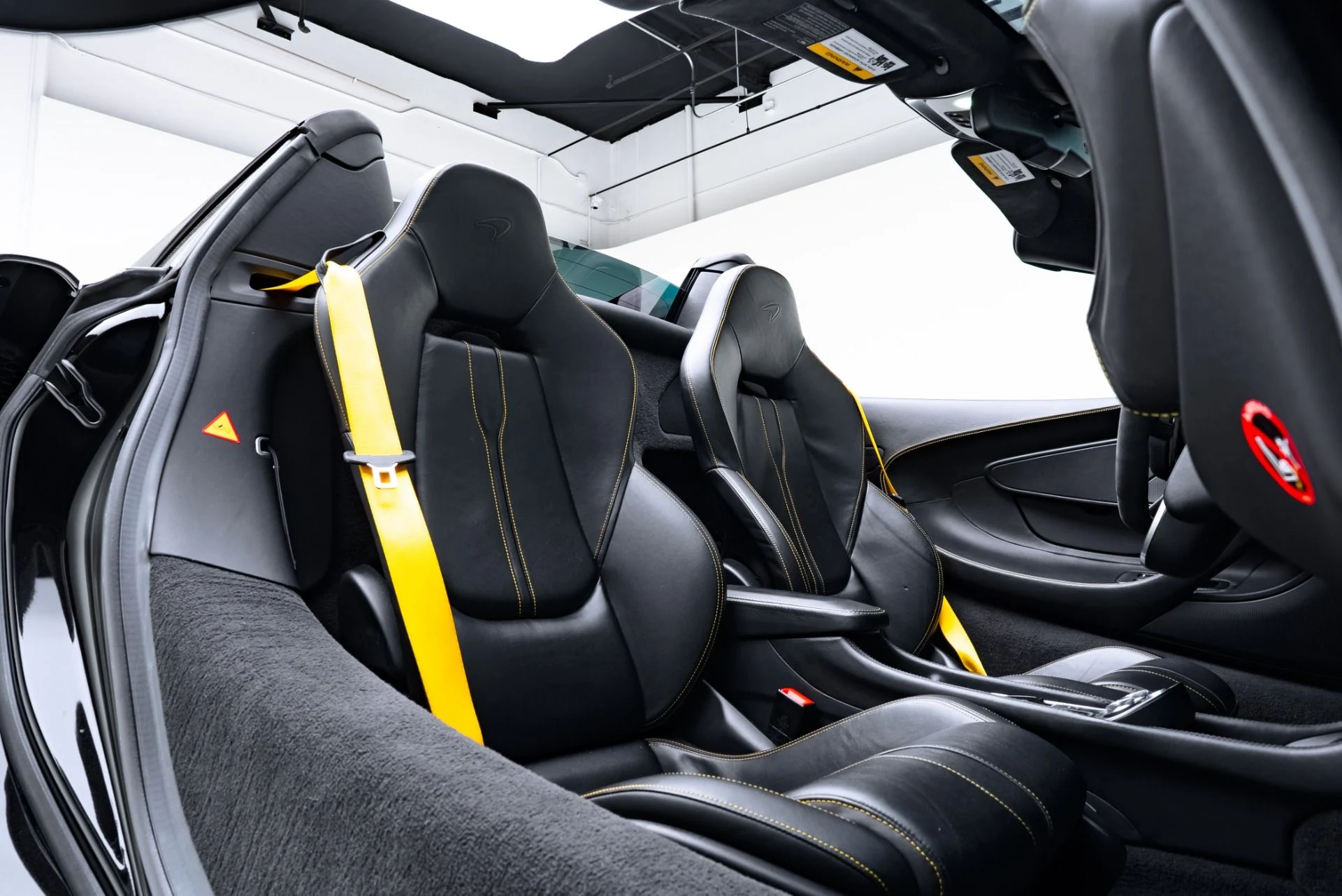 mph058_564954416_Used_2019_Mc_Laren_570_S_Spider_1771457547_92ce7af9a9