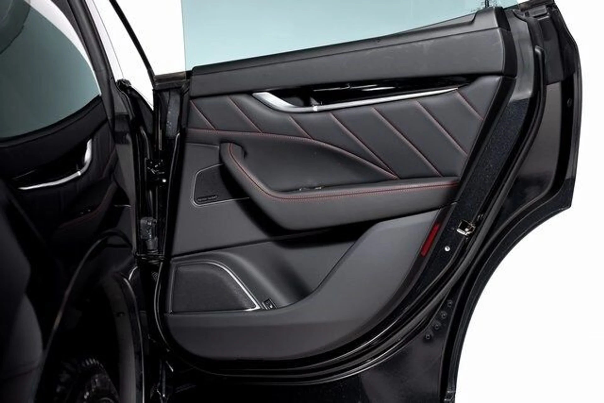 mph058_662672454_4bfaed44a2884a012c82f6c5ab30419ax_636b1031fe